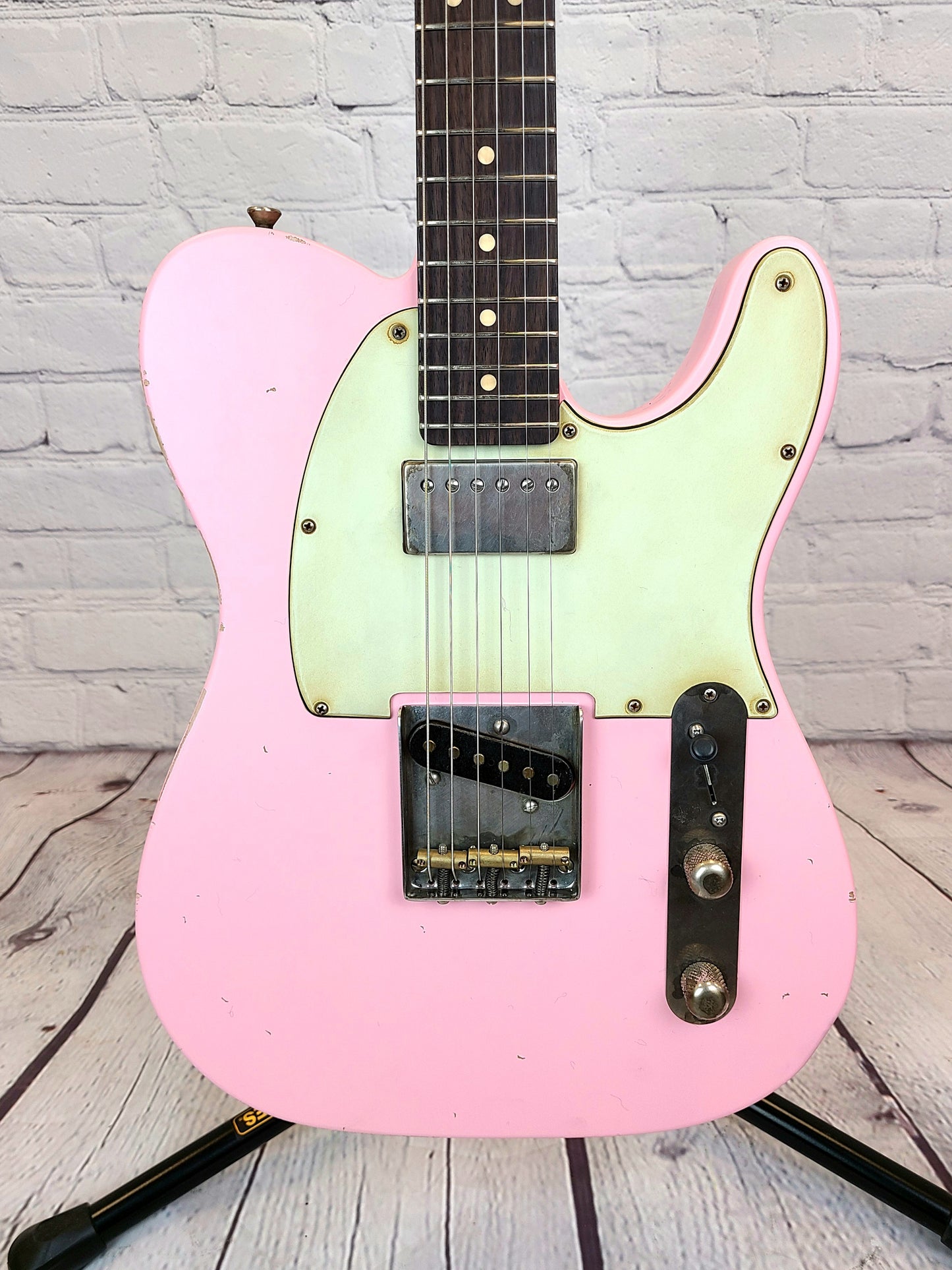 LSL Instruments Tbone One H/S Shell Pink Medium Relic Roasted Maple Neck