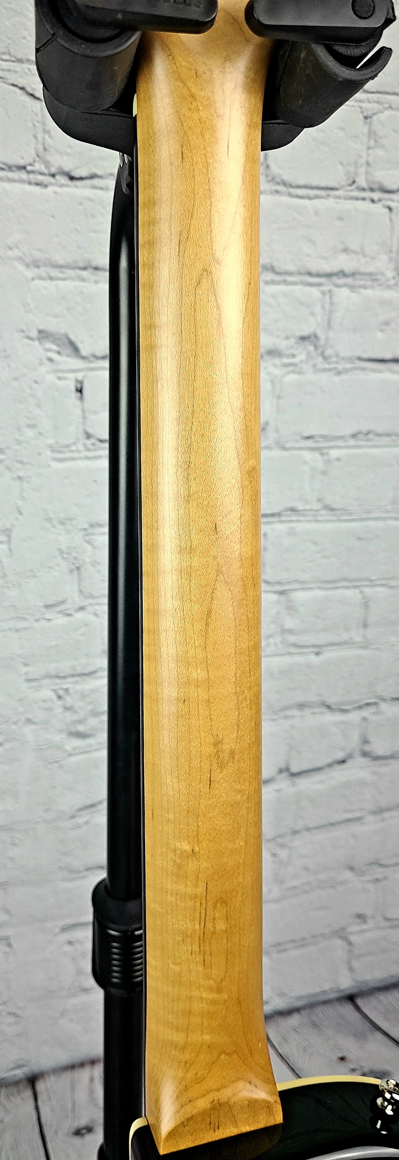 Duesenberg Guitars Starplayer Special Vintage White Electric Guitar Black DSP-VW