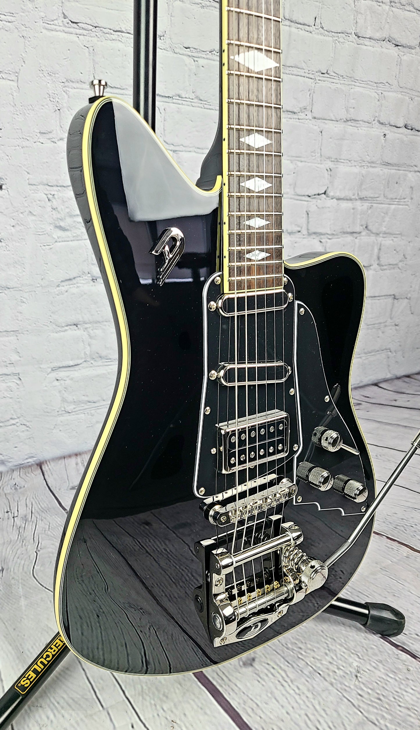 Duesenberg Guitars Paloma Electric Guitar Black DPA-BK