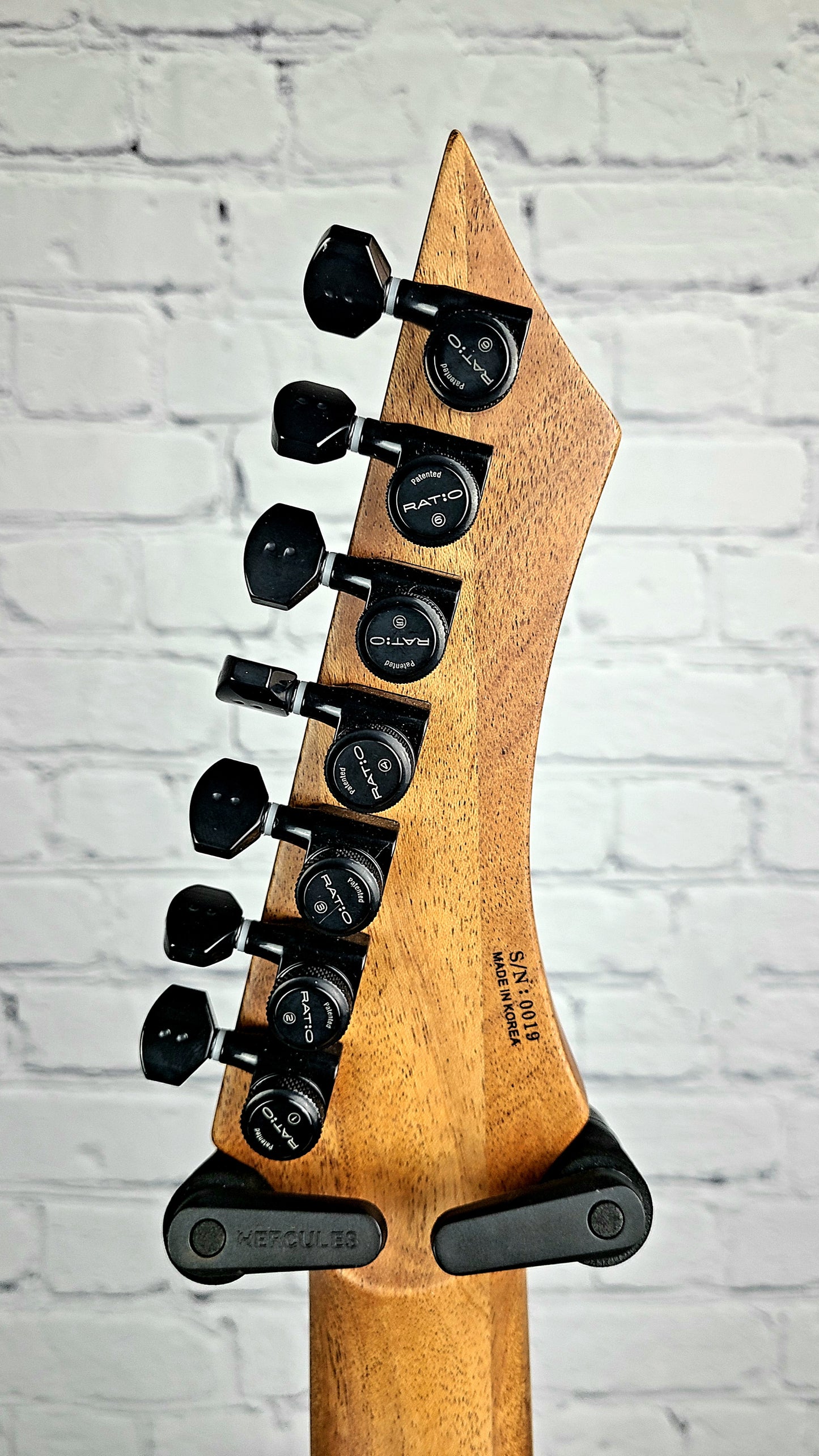 Charbonneau Guitars Scimtar 7S String Electric Guitar Bare Knuckle Hipshot
