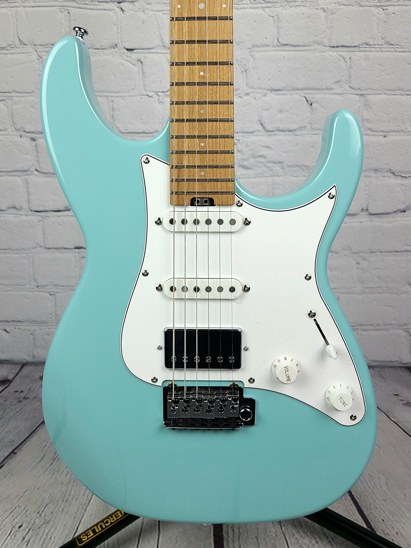 Balaguer Select Toro Classic HSS Roasted Maple Electric Guitar Pastel Blue