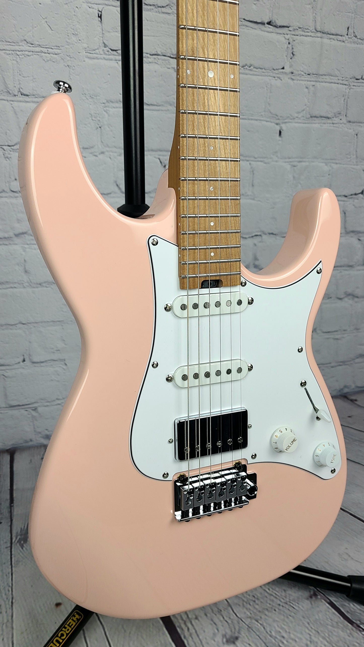 Balaguer Select Toro Classic HSS Roasted Maple Electric Guitar Pastel Pink
