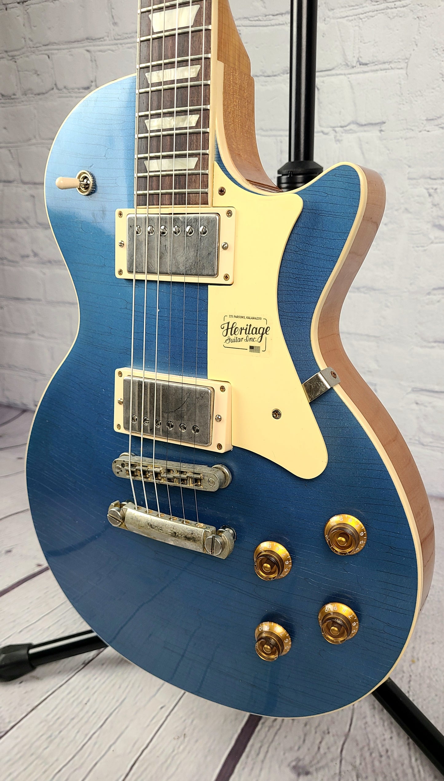 Heritage Guitars H-150 Pelham Blue Artisan Aged Singlecut Electric Guitar Limited Edition