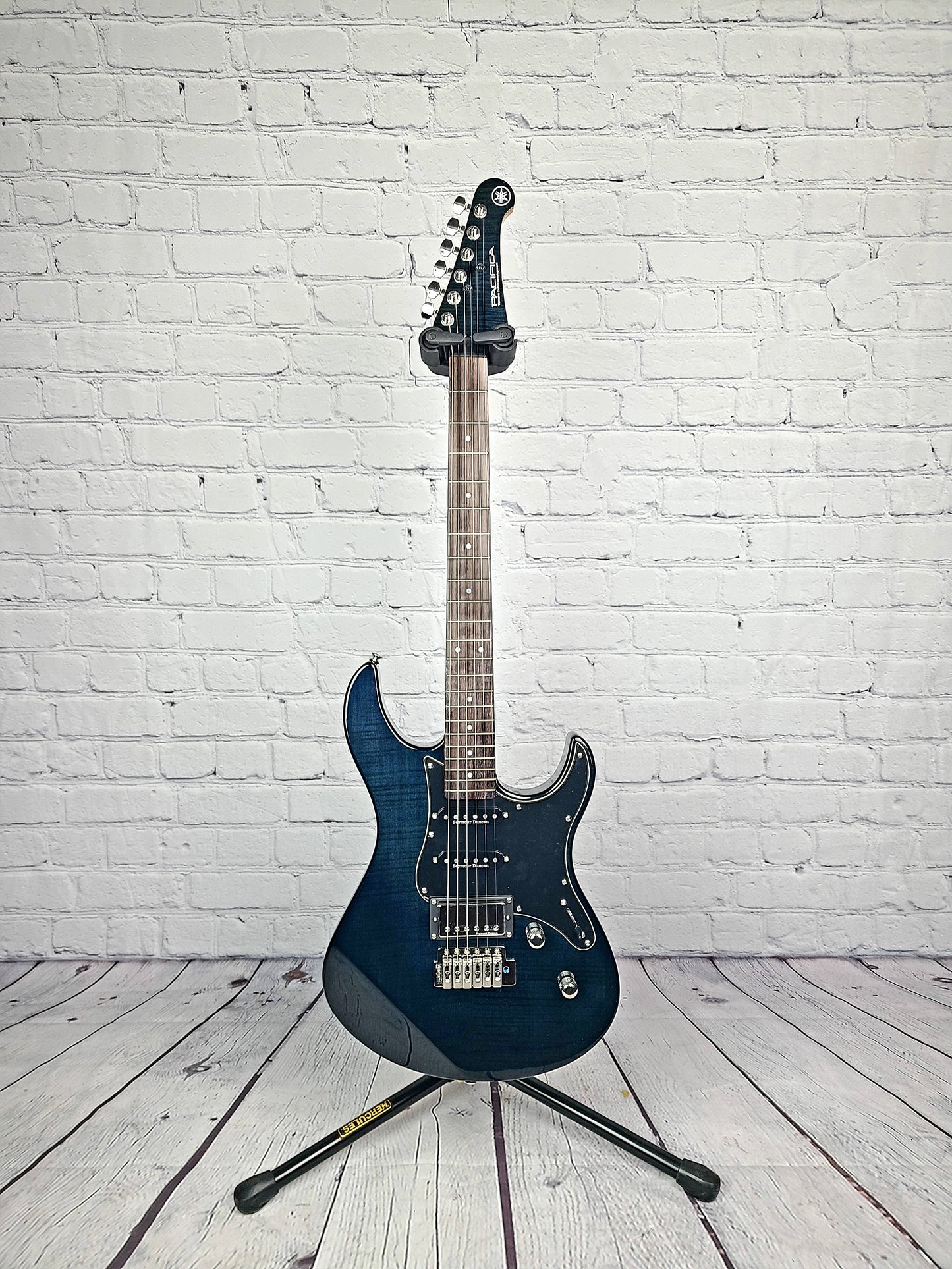 Yamaha Pacifica PAC612VIIFM Electric Guitar Matte Translucent Black Flame Maple