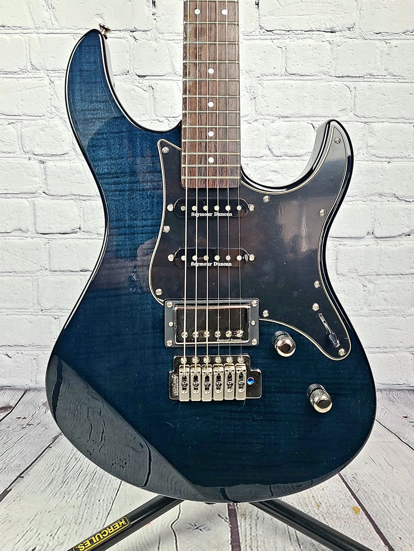 Yamaha Pacifica PAC612VIIFM Electric Guitar Matte Translucent Black Flame Maple