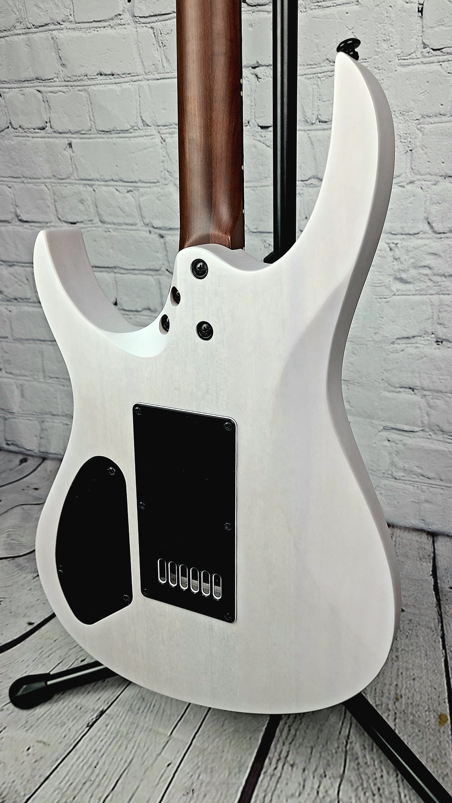 Balaguer Standard Diablo Electric Guitar Trans White Evertune