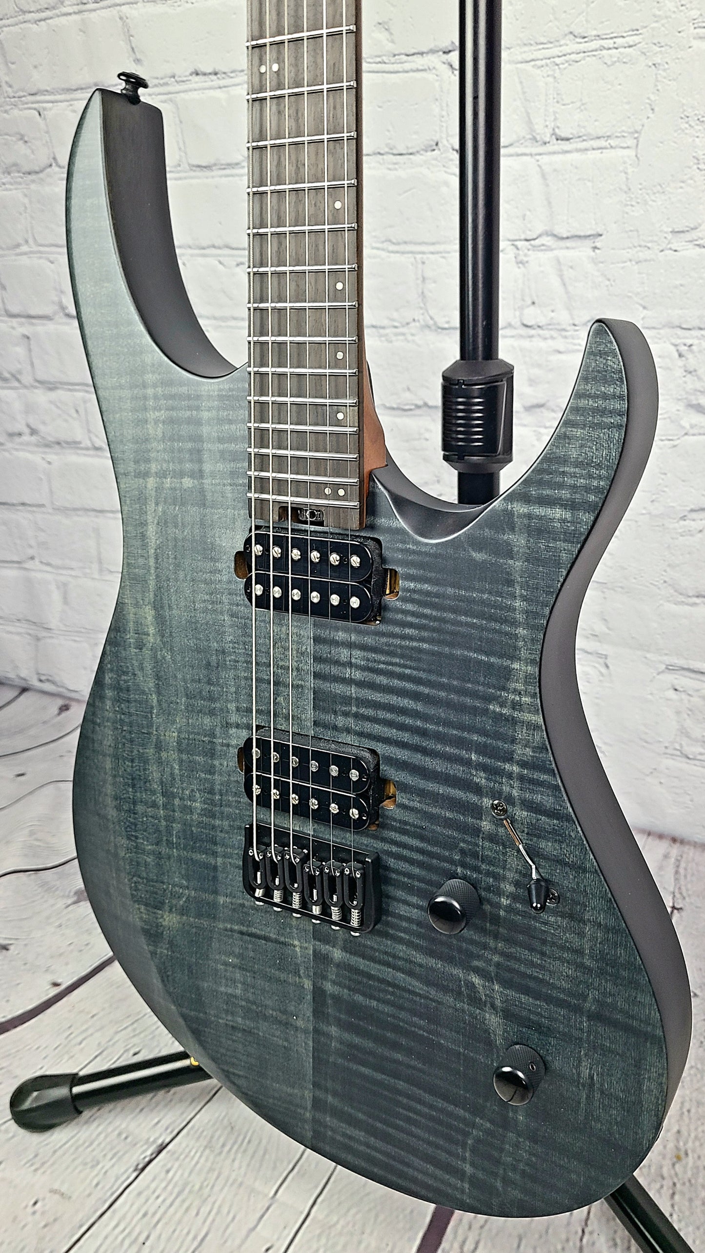 Balaguer Standard Diablo Electric Guitar Trans Black Hipshot
