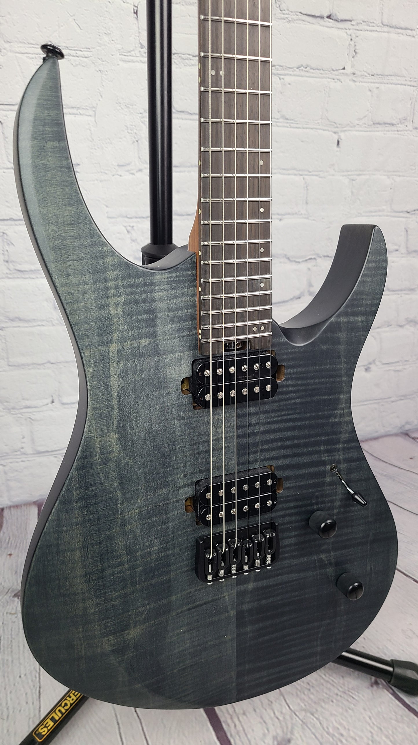 Balaguer Standard Diablo Electric Guitar Trans Black Hipshot