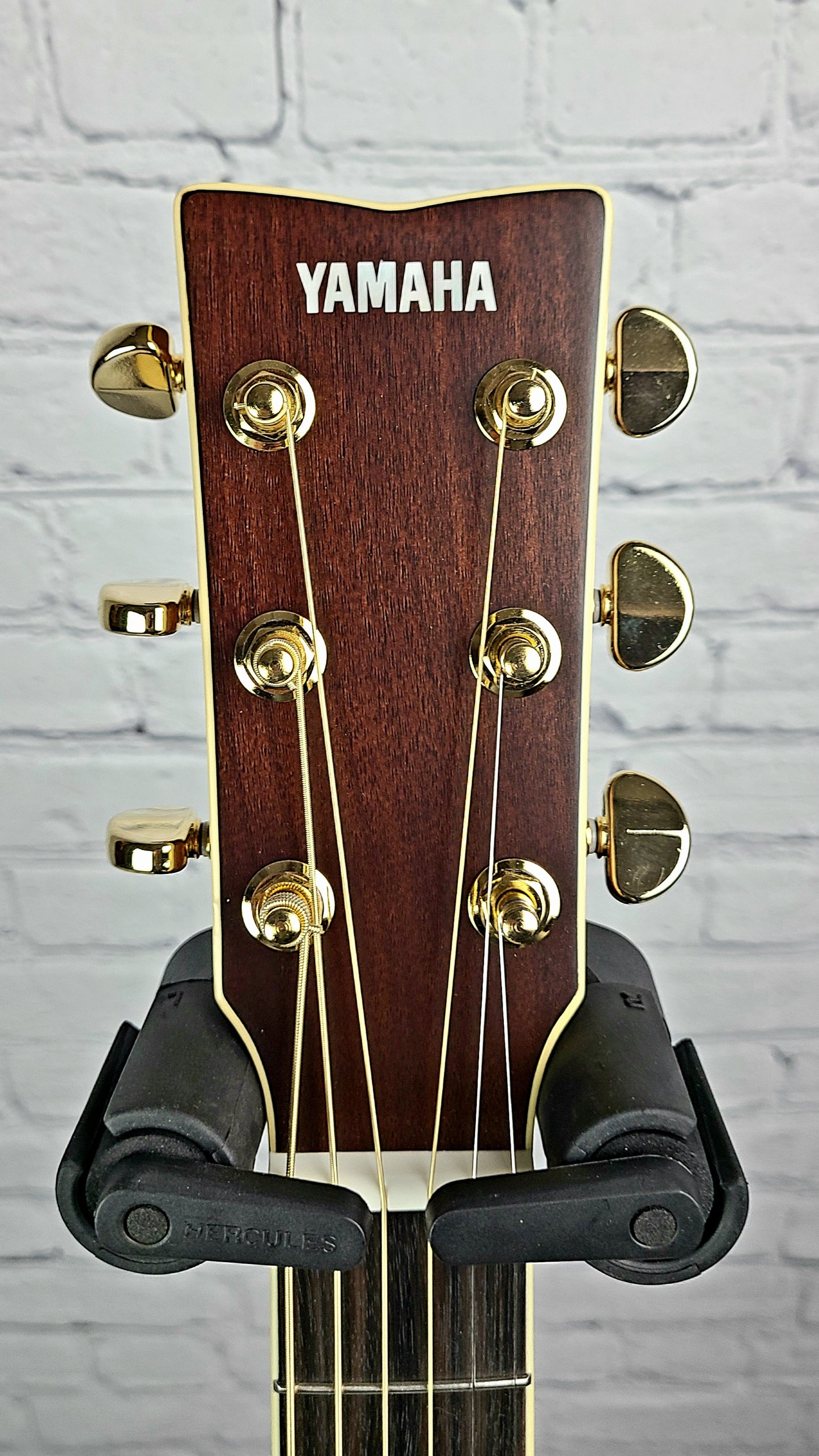 Yamaha LJ16 Solid Rosewood Acoustic Electric Guitar Medium Jumbo Natural