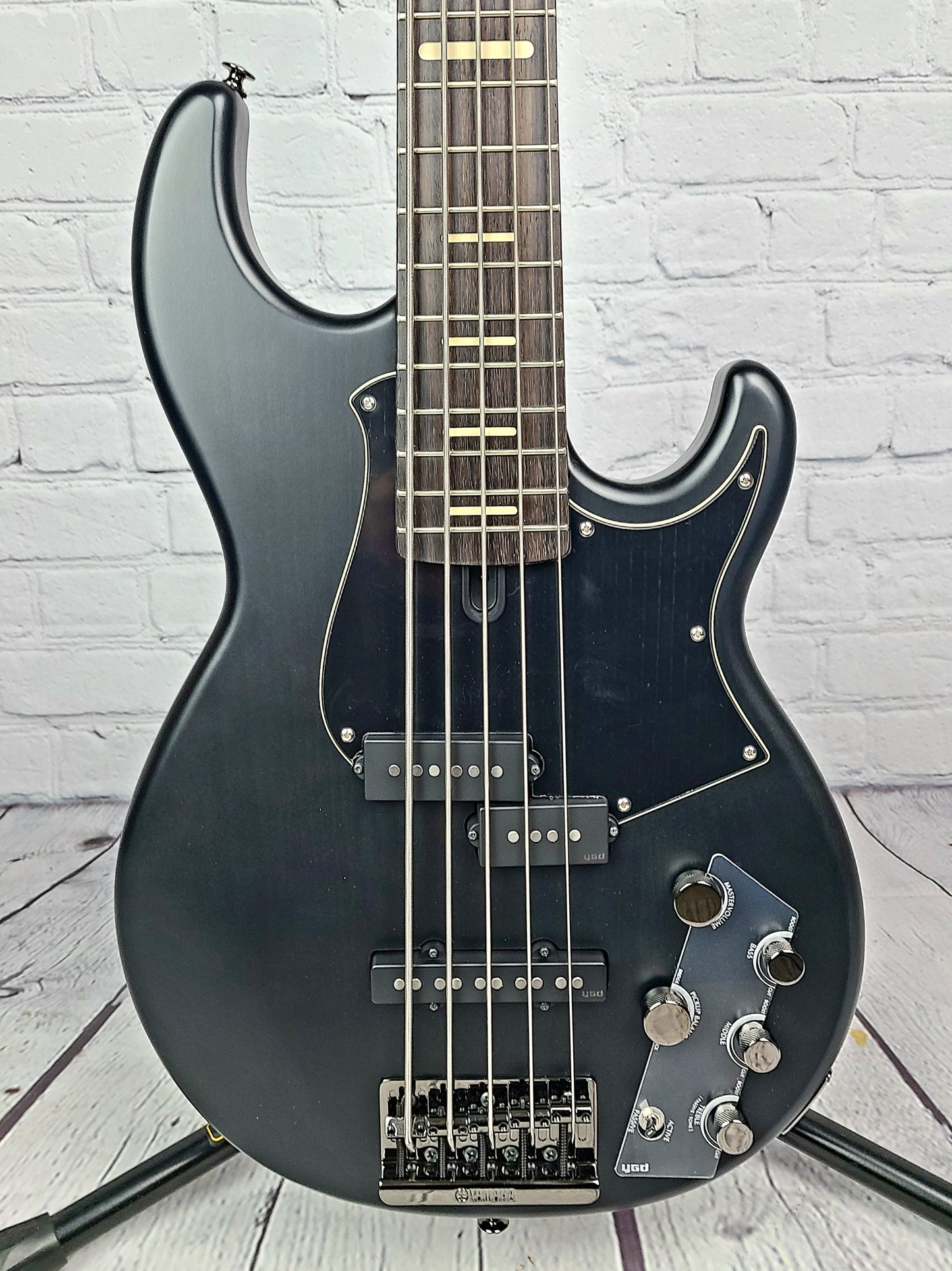 Yamaha BB735A MTB Electric 5 String Bass Matte Black