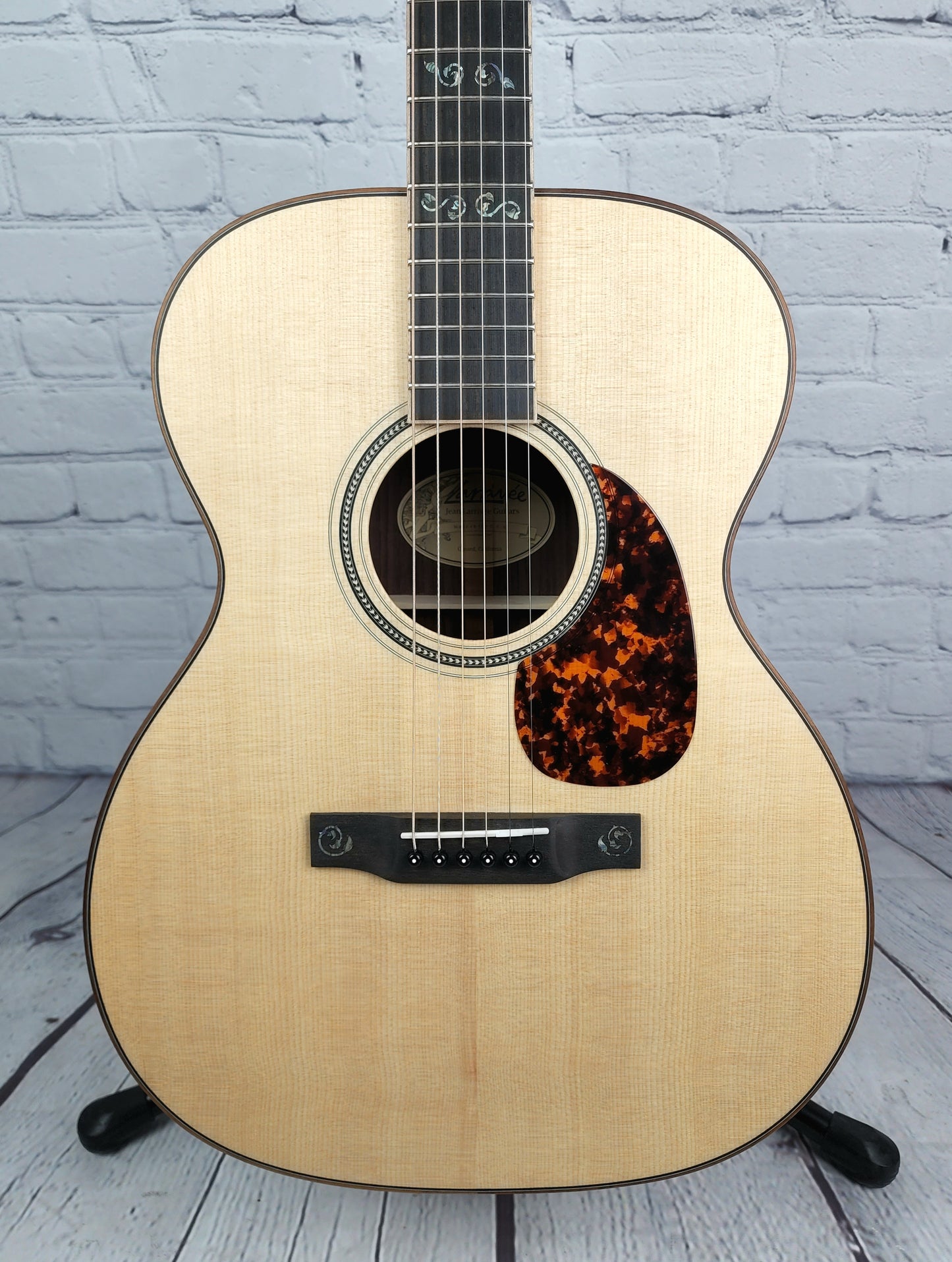 Larrivee OM-03R Rosewood Vine Special Edition Electric Acoustic Guitar L.R. Baggs