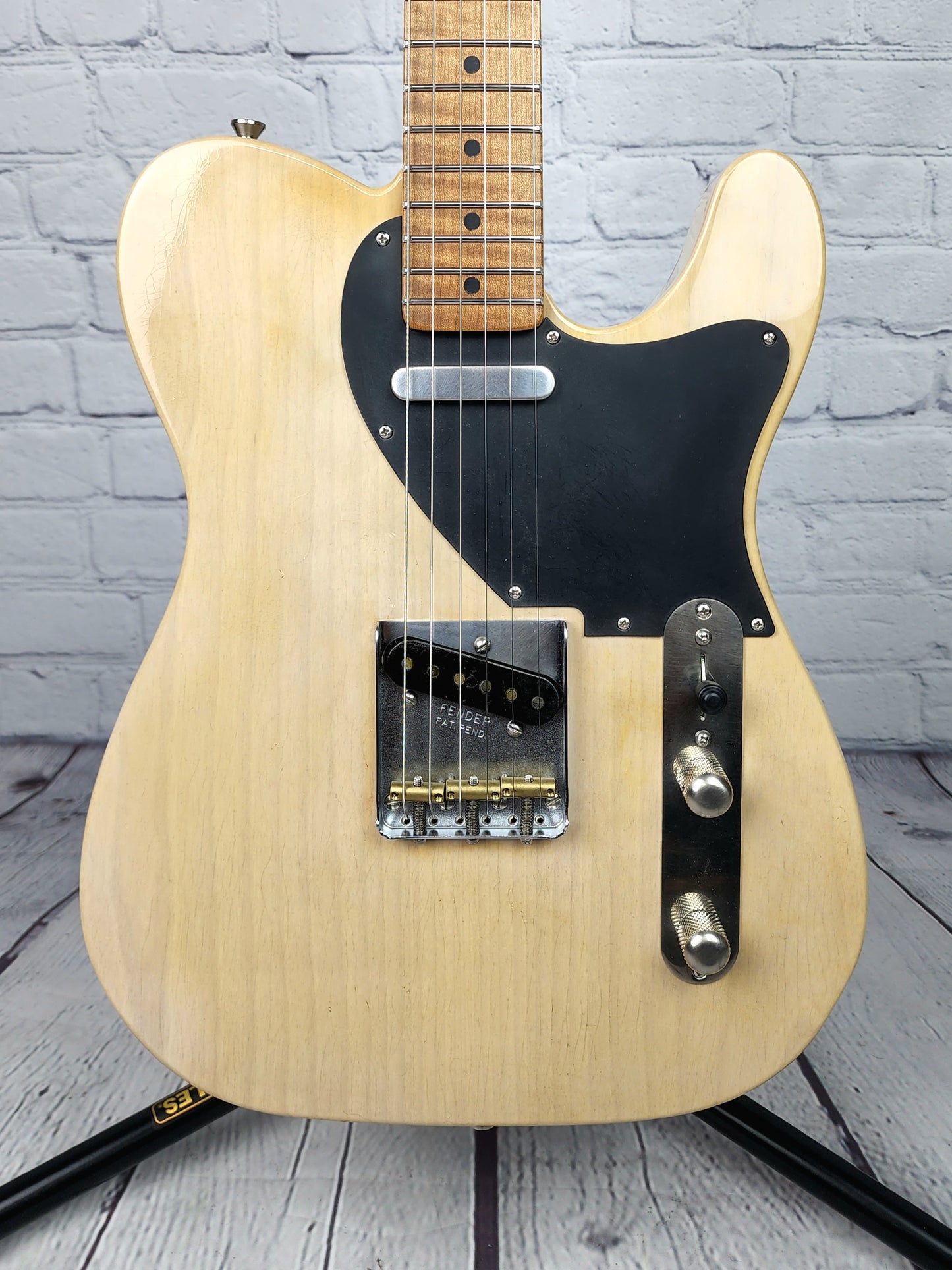 LSL Instruments Tbone Custom Vintage Cream Roasted Maple Electric Guitar Stainless