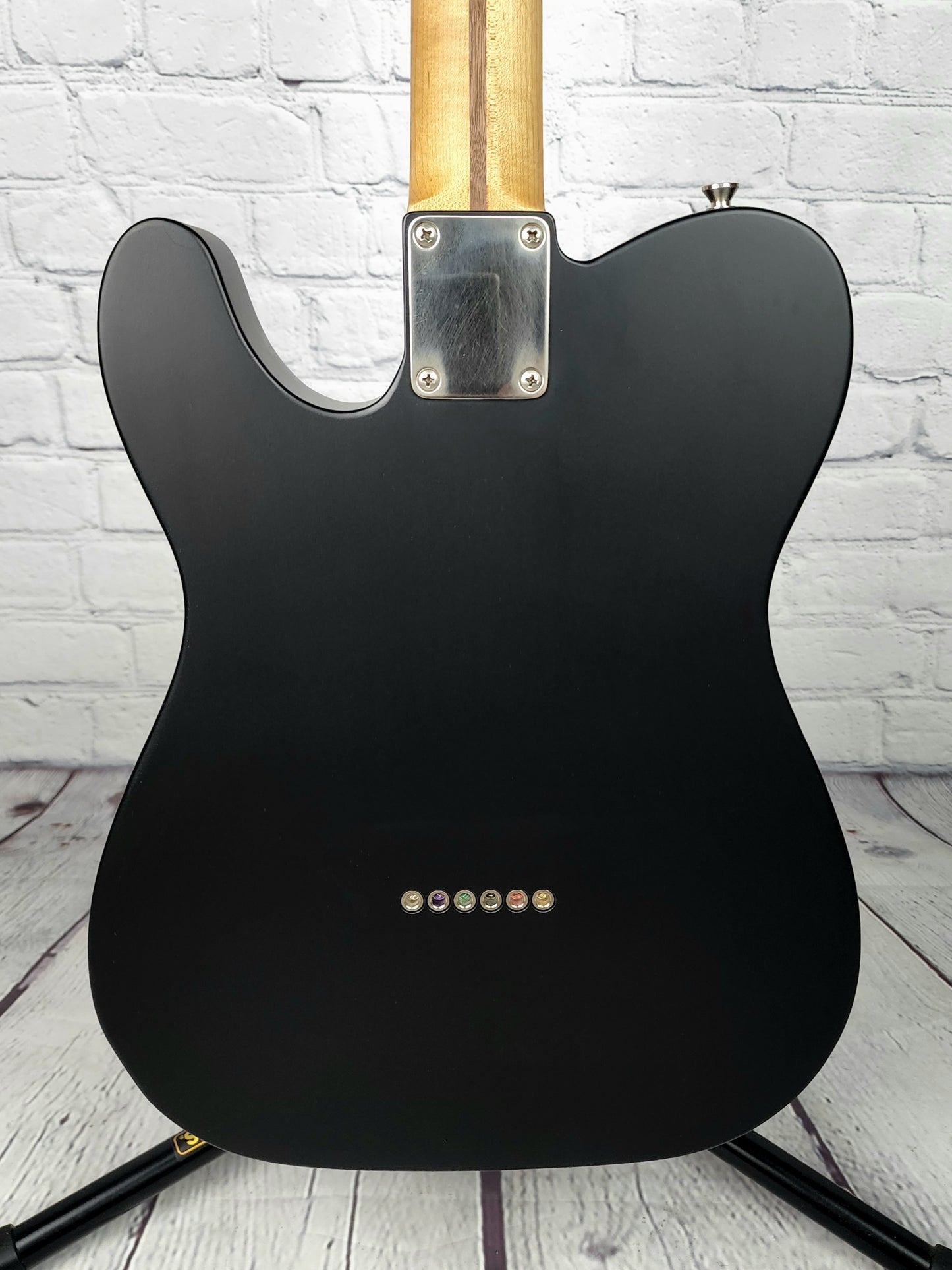 LSL Instruments Tbone One Black Electric Guitar Roasted Maple Neck Tortoise