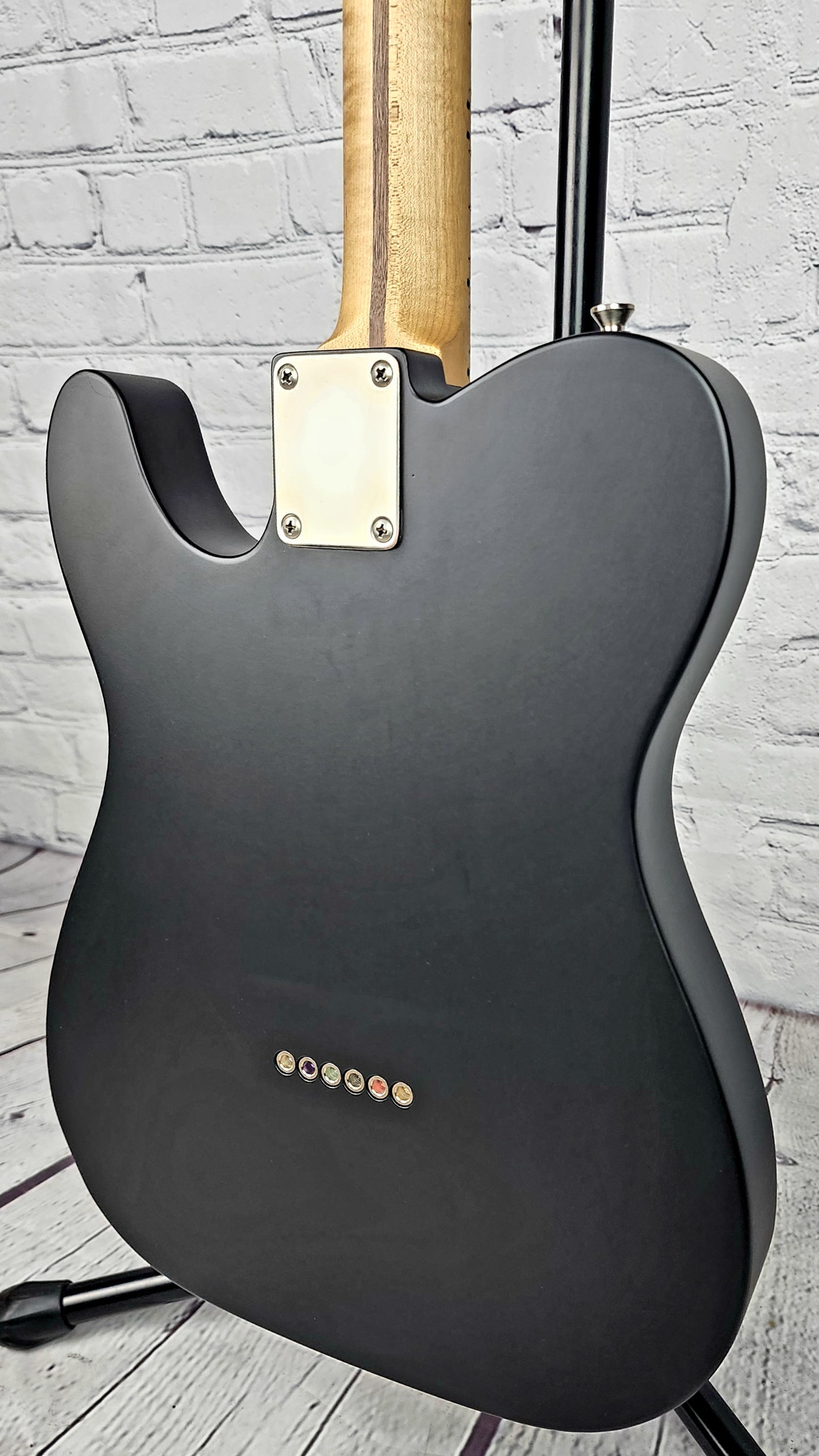 LSL Instruments Tbone One Black Electric Guitar Roasted Maple Neck Tortoise