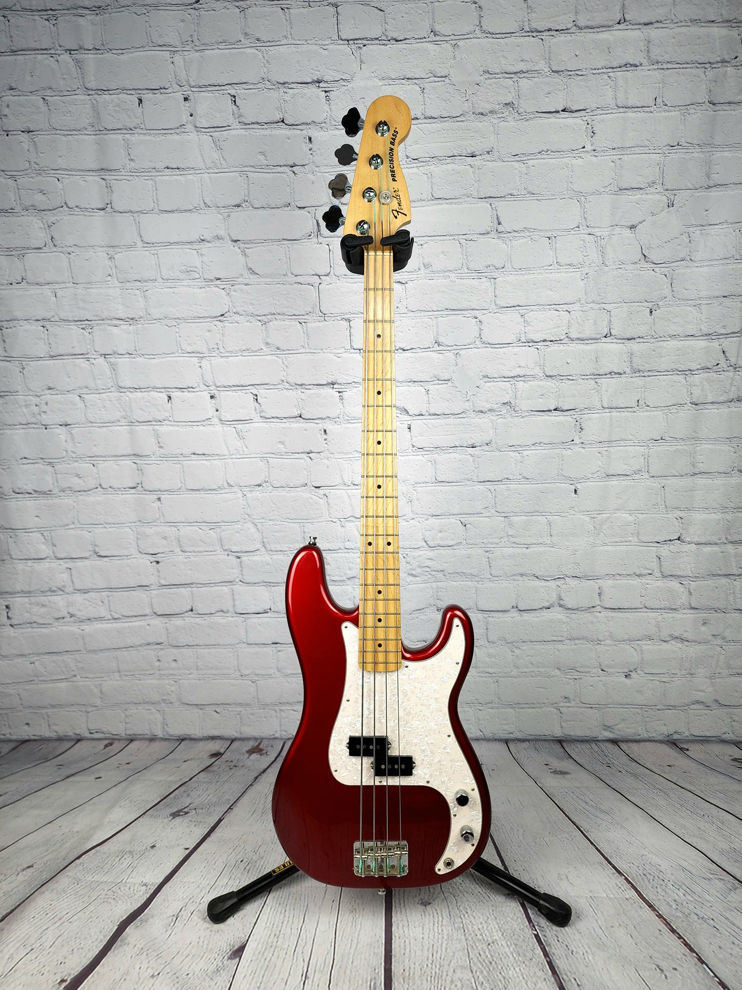 USED Fender American Special Precision Bass Candy Apple Red 2011