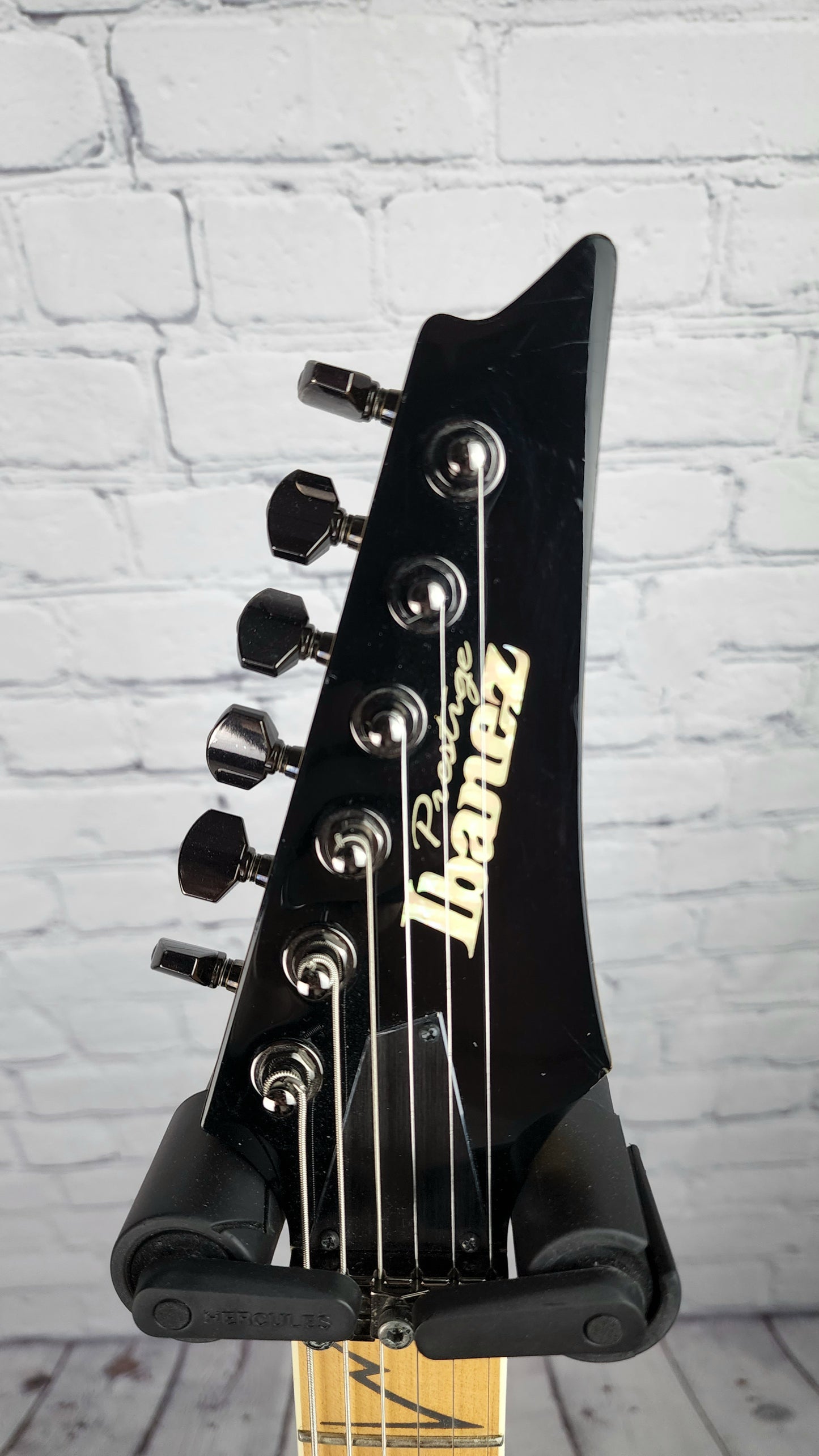 USED Ibanez Prestige RG3550MZ Galaxy White Seymour Duncan Blackouts Electric Guitar