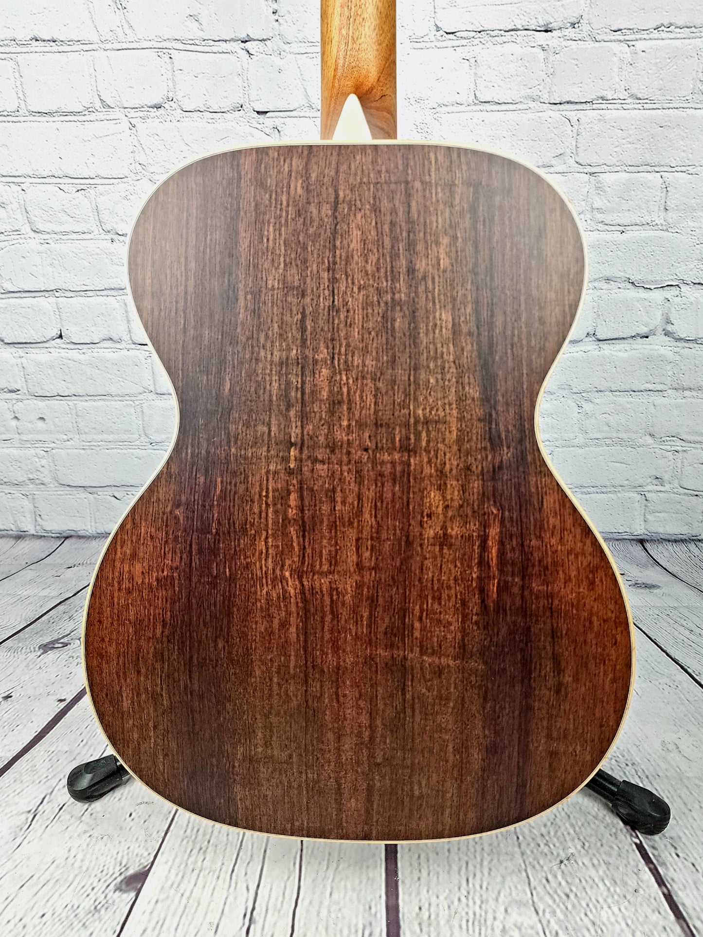 Larrivee OM-03R Rosewood Electric Acoustic Guitar L.R. Baggs