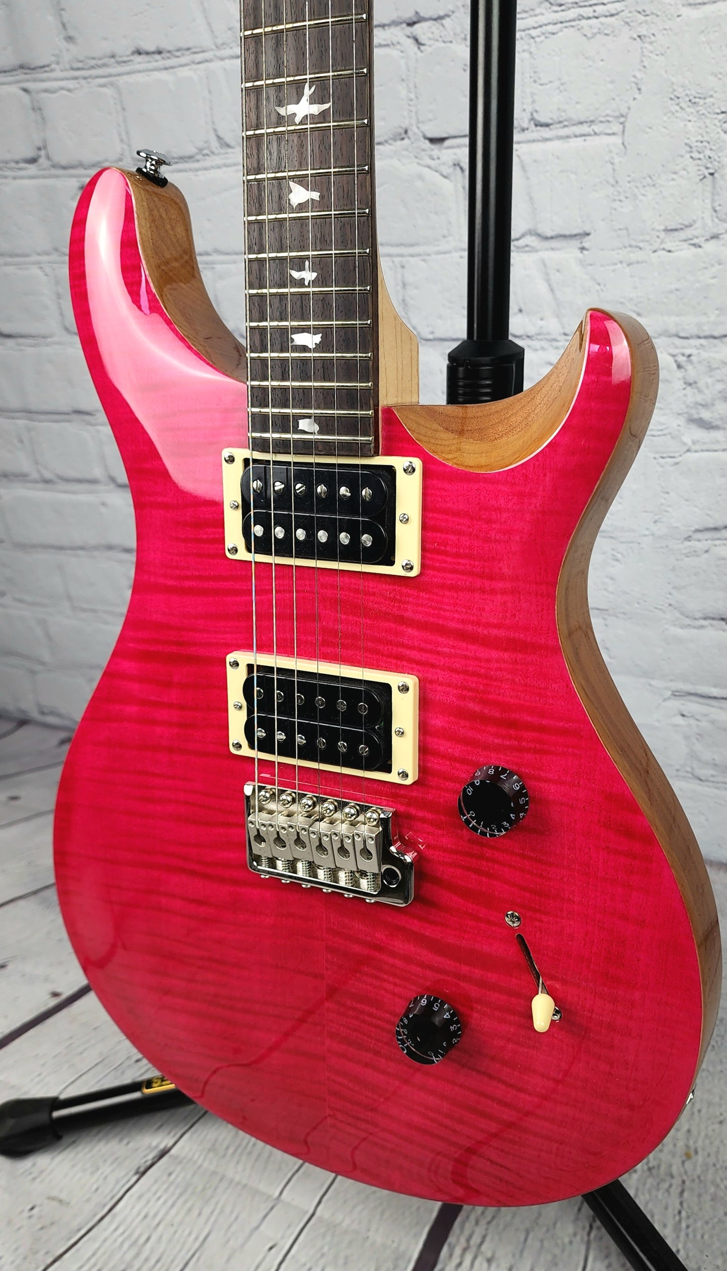Paul Reed Smith PRS SE Custom 24 Electric Guitar Bonnie Pink
