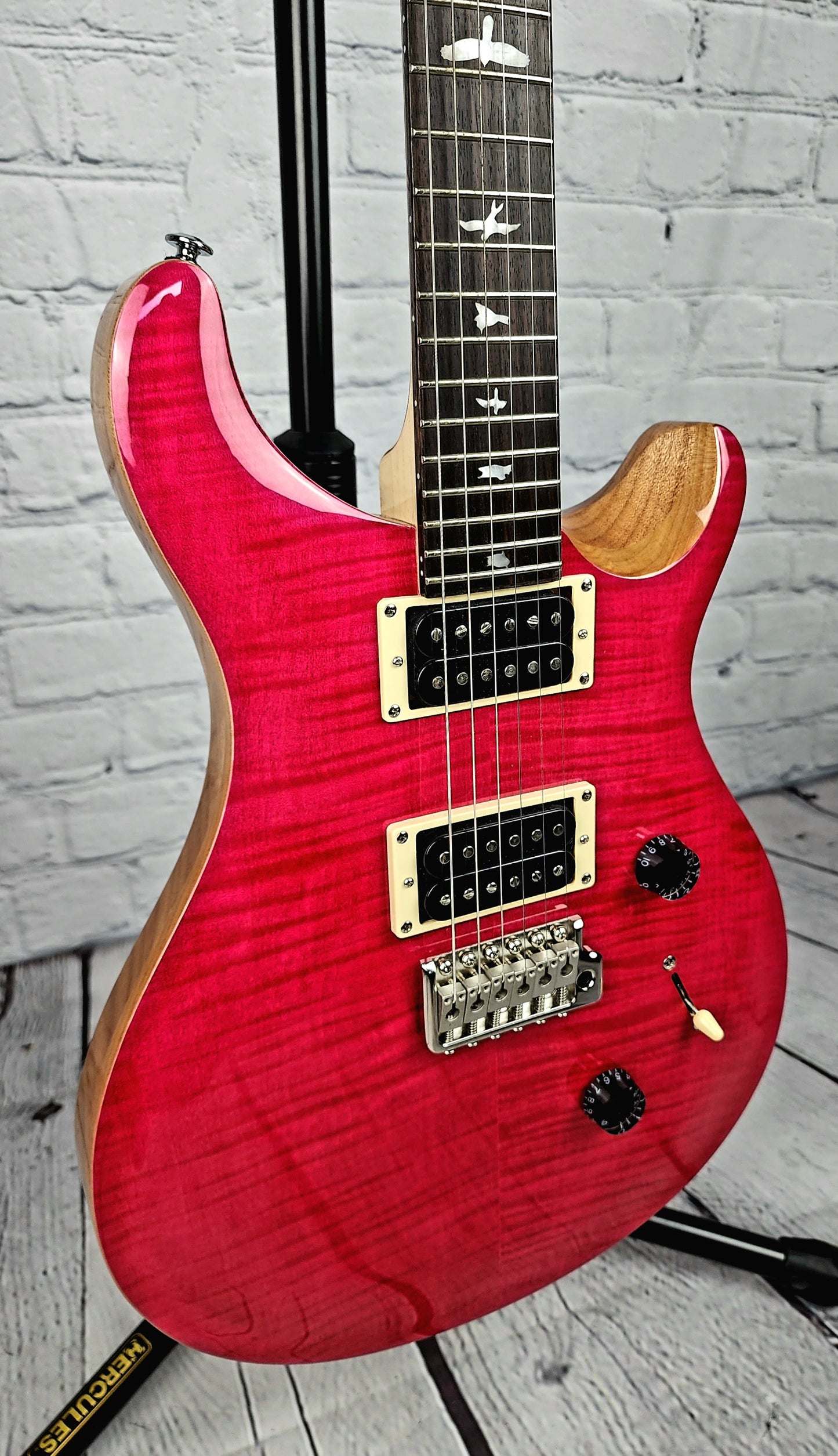 Paul Reed Smith PRS SE Custom 24 Electric Guitar Bonnie Pink