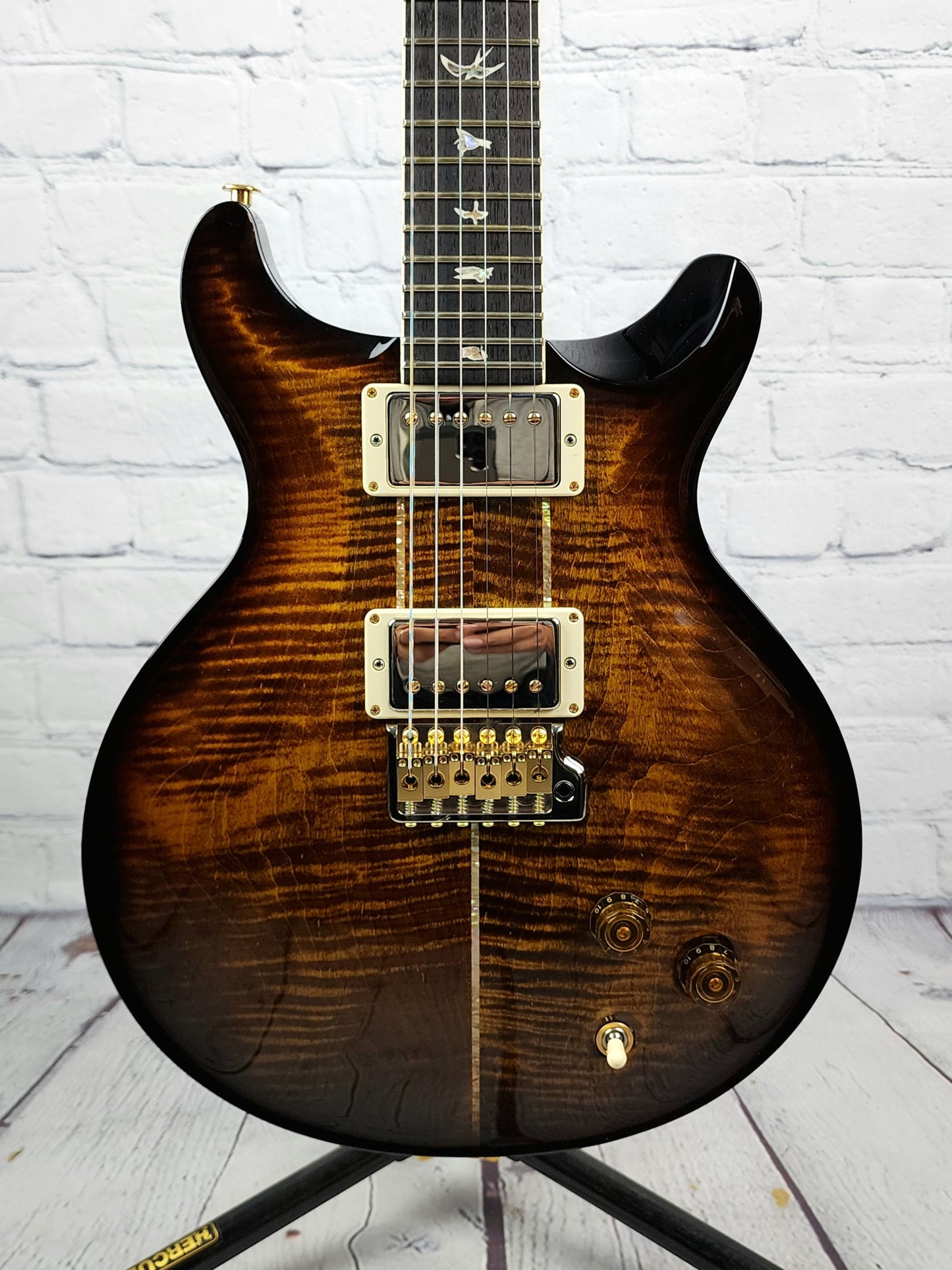 Paul Reed Smith PRS Santana Retro Core 10 Top Black Gold Electric Guitar