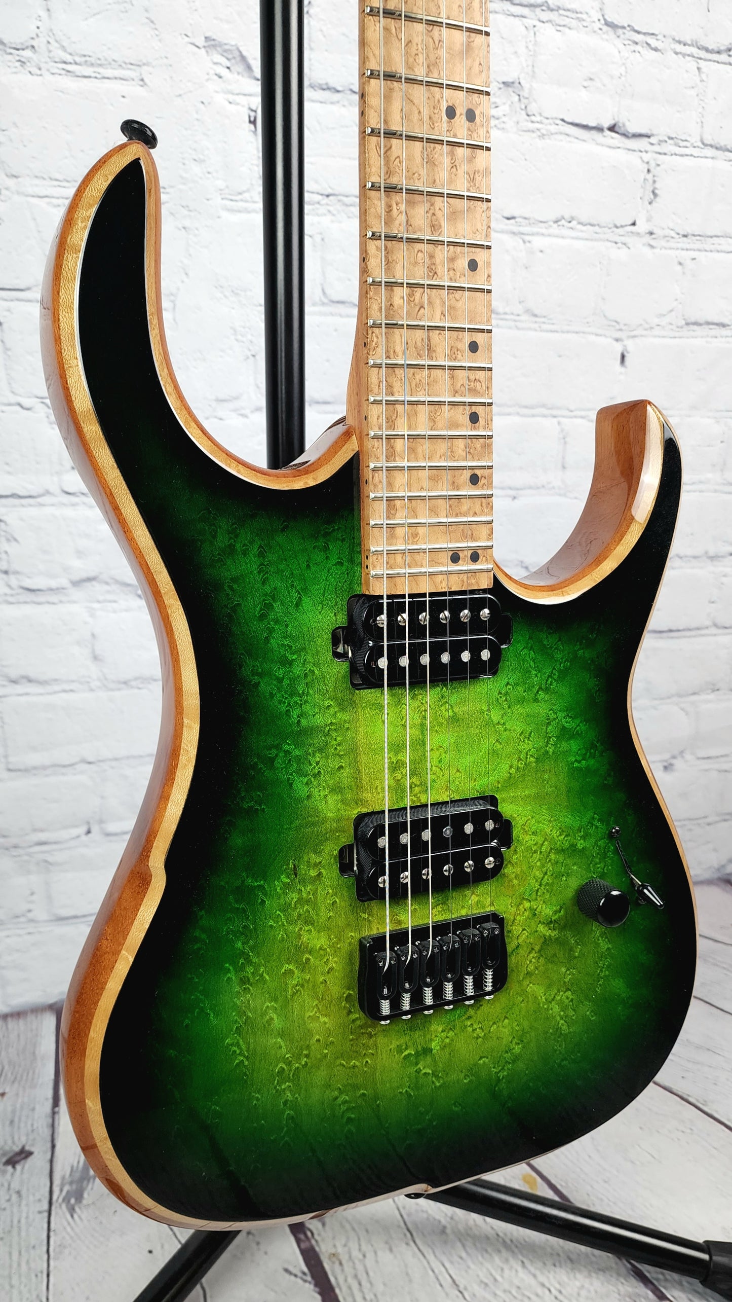 Charbonneau Guitars Scimtar 6S String Green Burst Electric Guitar Bare Knuckle Hipshot