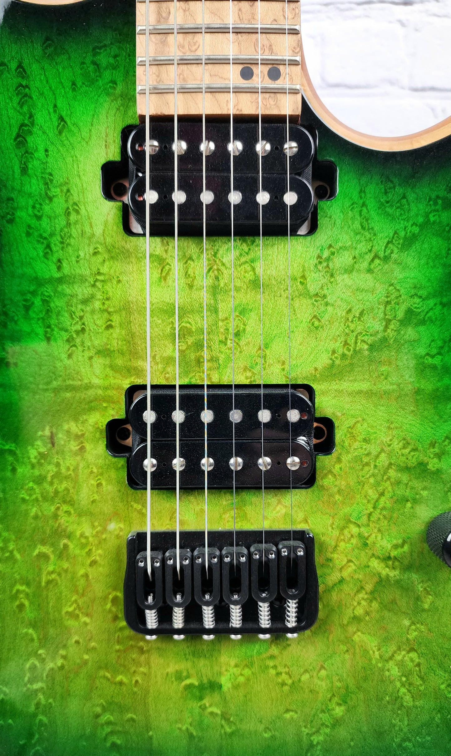 Charbonneau Guitars Scimtar 6S String Green Burst Electric Guitar Bare Knuckle Hipshot