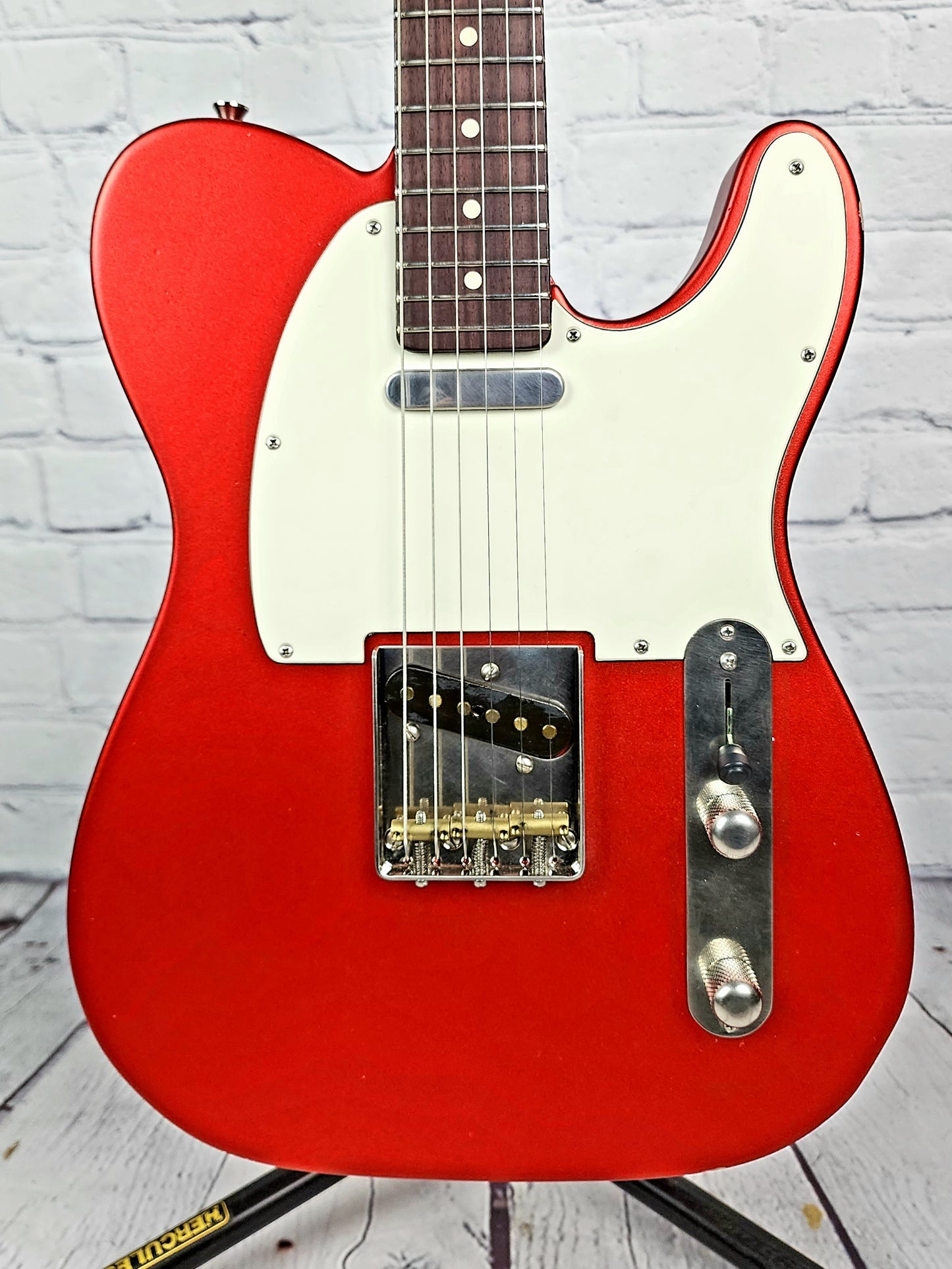 LSL Instruments Tbone One Electric Guitar Candy Apple Red Flame Maple Neck