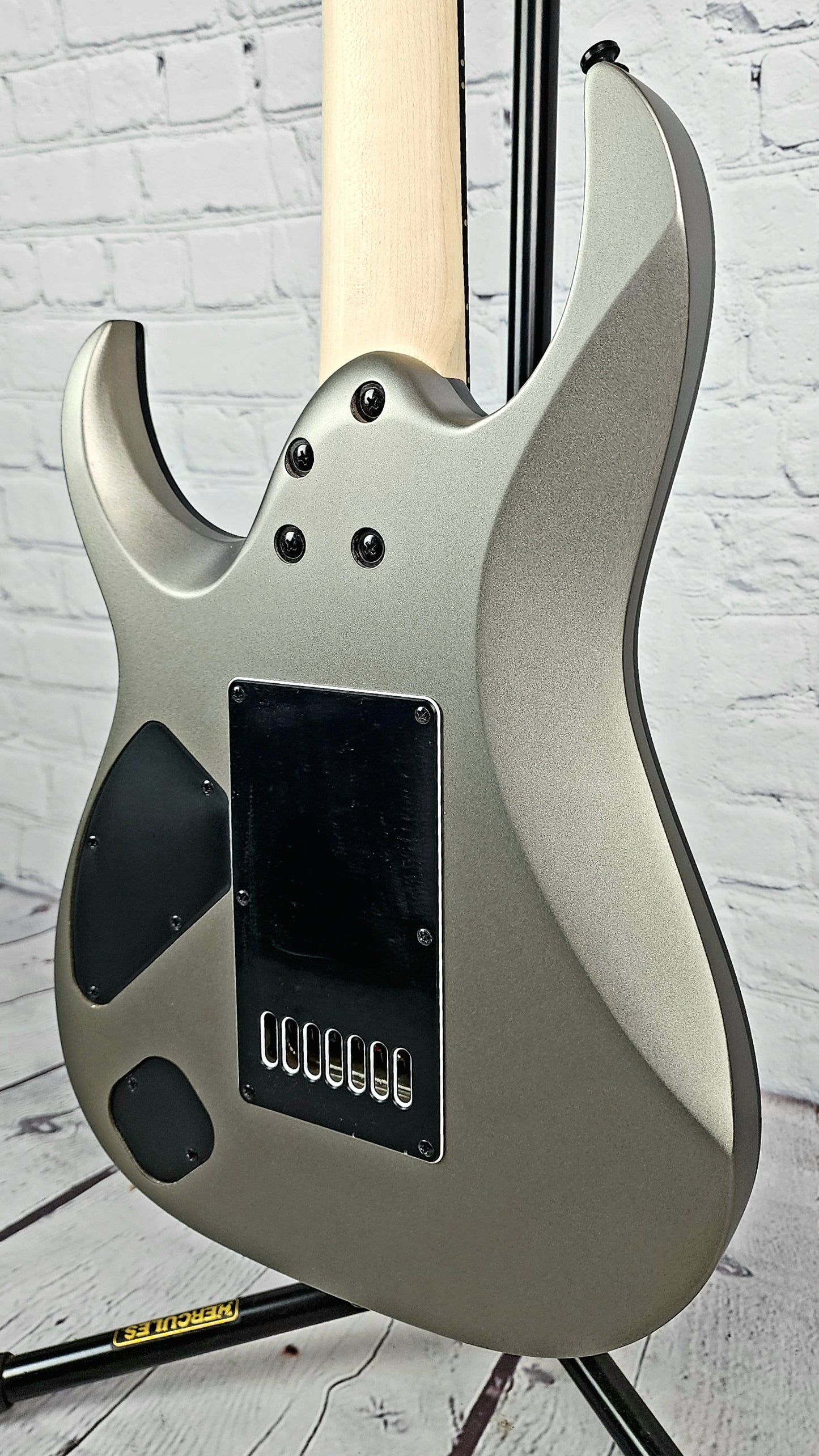 Ibanez APEX30MGM James "Munky" Shaffer Signature Electric Guitar Evertune Grey Metallic