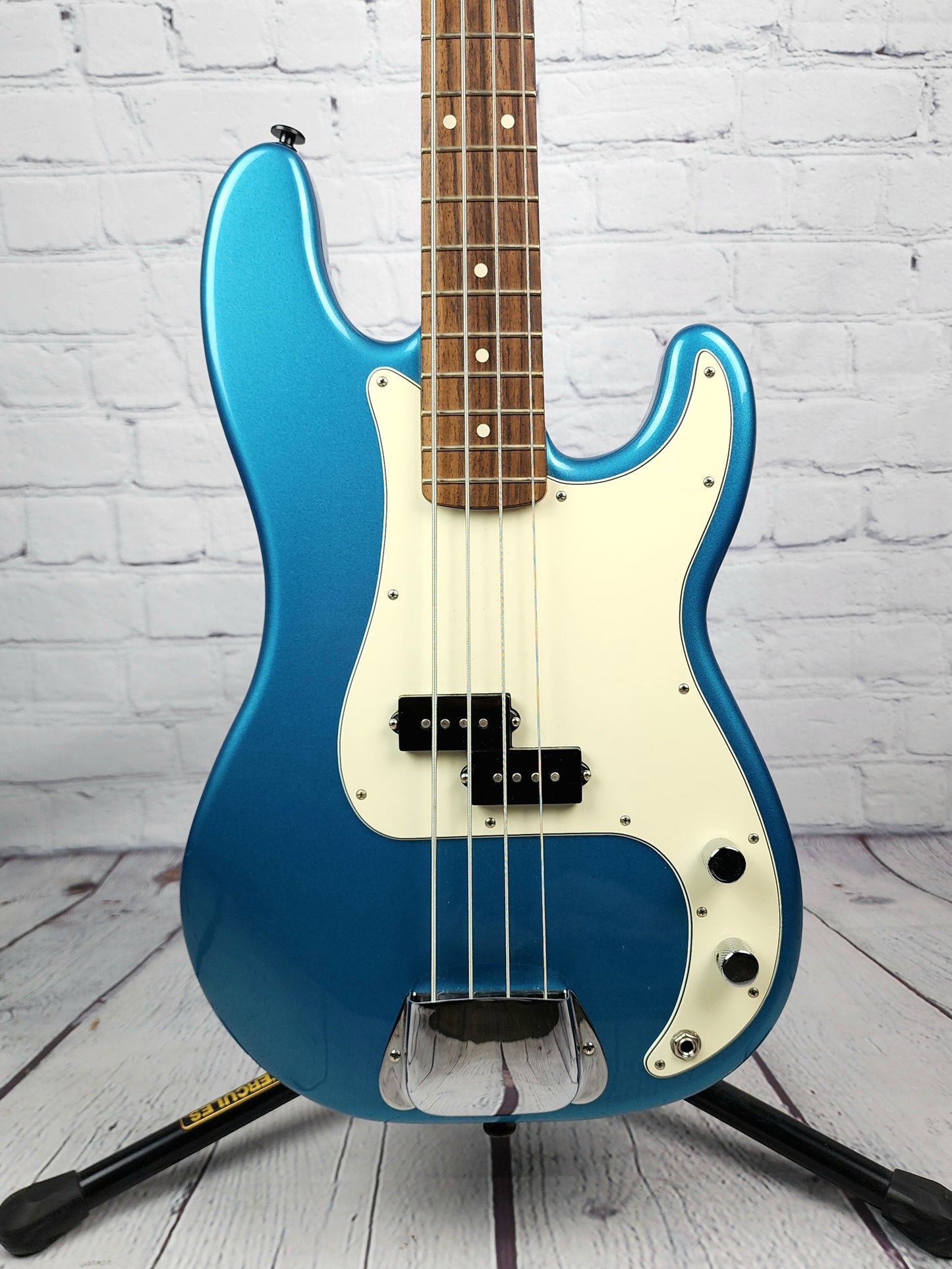 USED Fender Precision Bass MIM 4 String Bass Guitar Lake Placid Blue