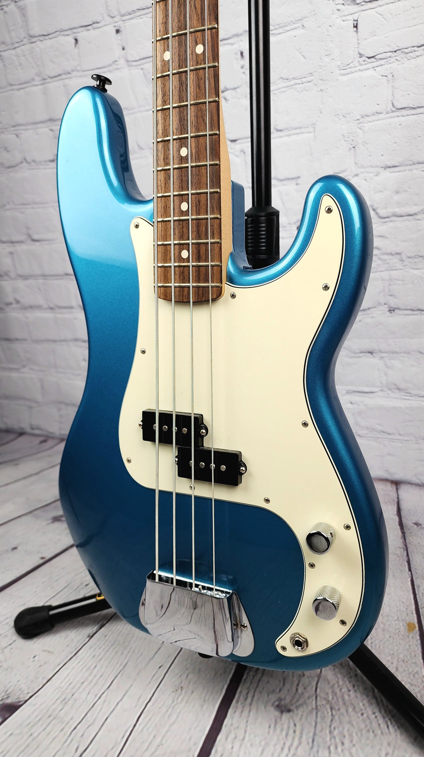 USED Fender Precision Bass MIM 4 String Bass Guitar Lake Placid Blue