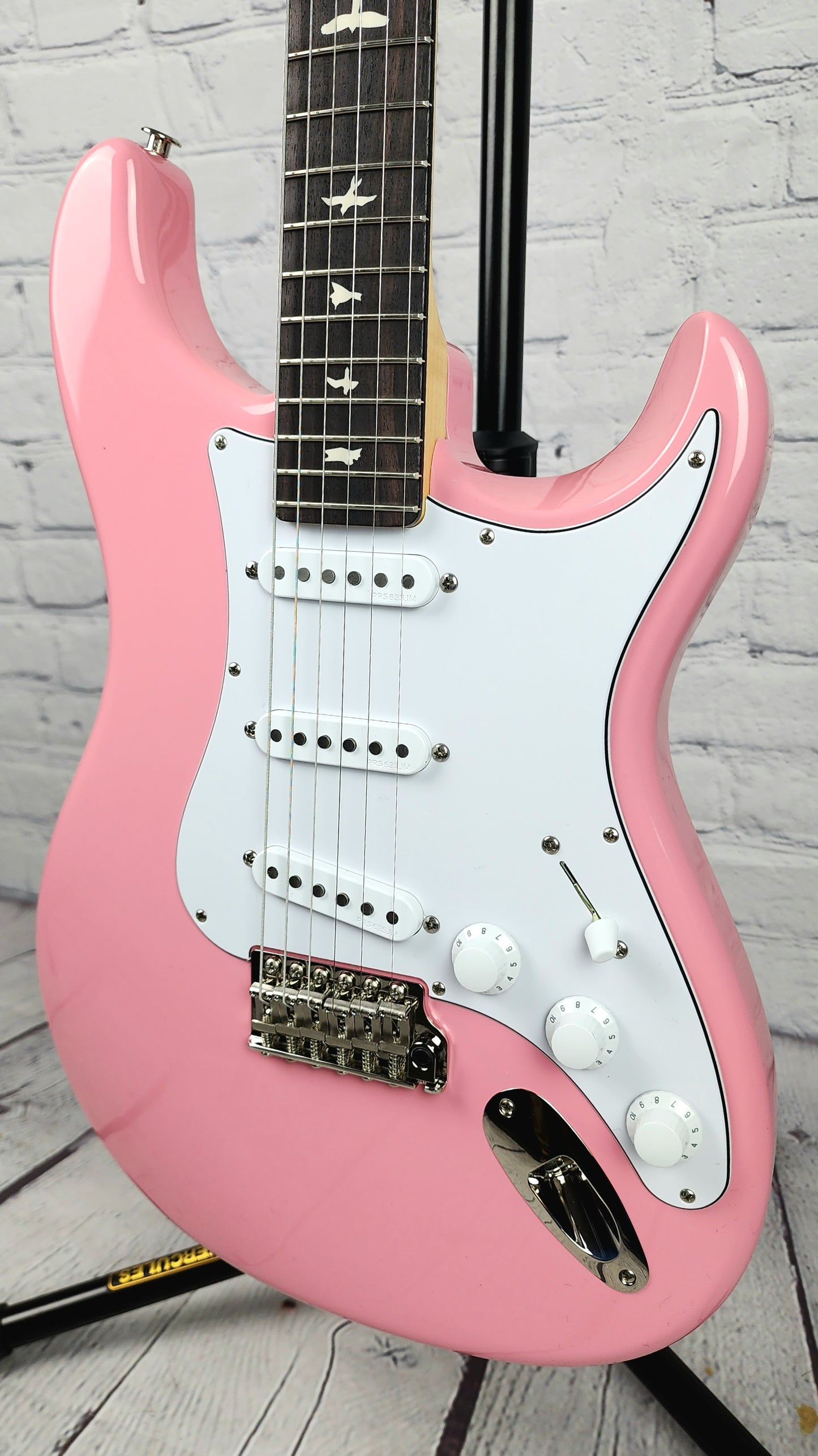 Paul Reed Smith PRS Silver Sky John Mayer Roxy Pink Rosewood Electric Guitar