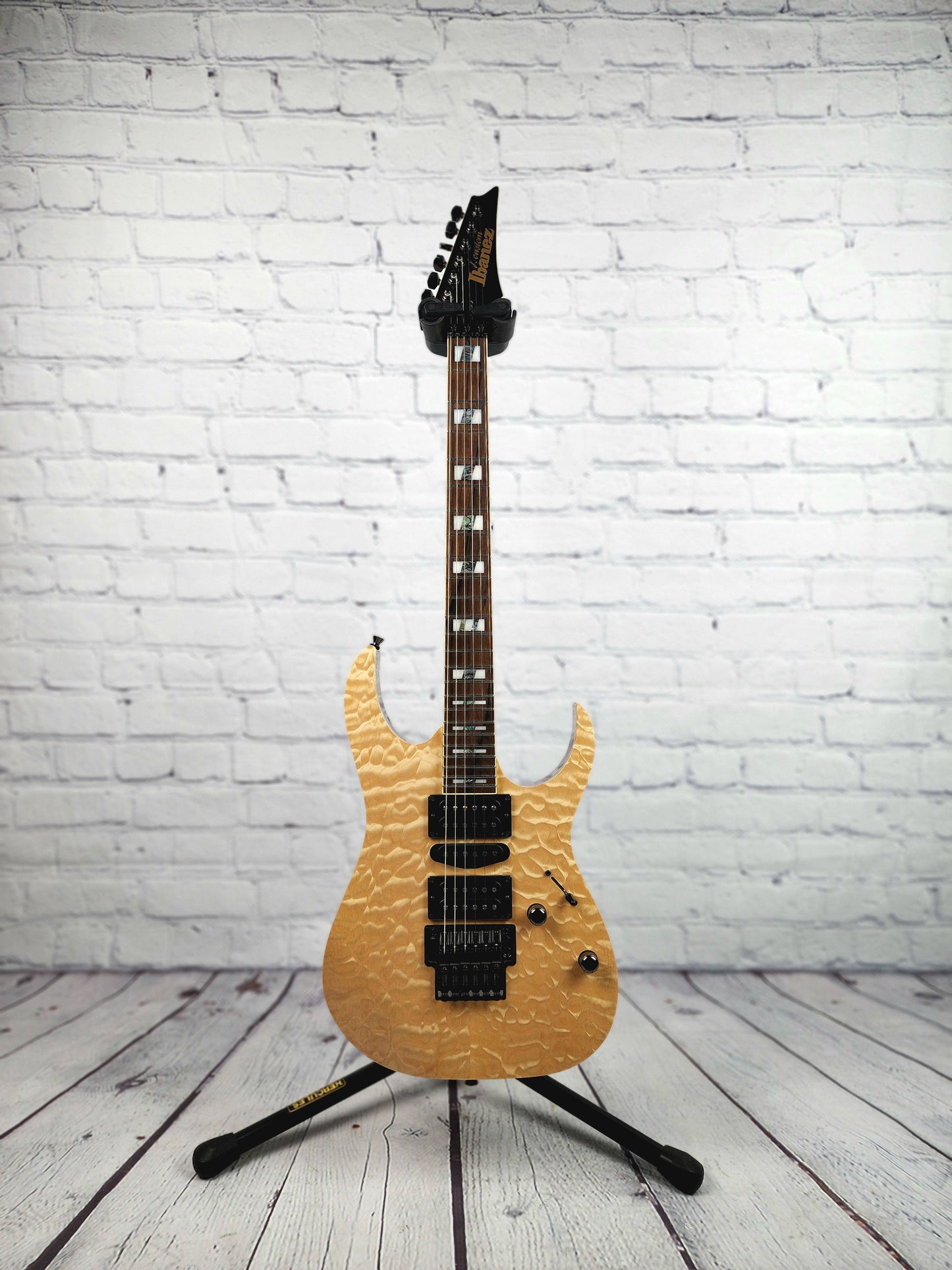 Ibanez J.Custom RG8570CST NT 6 String Electric Guitar Natural