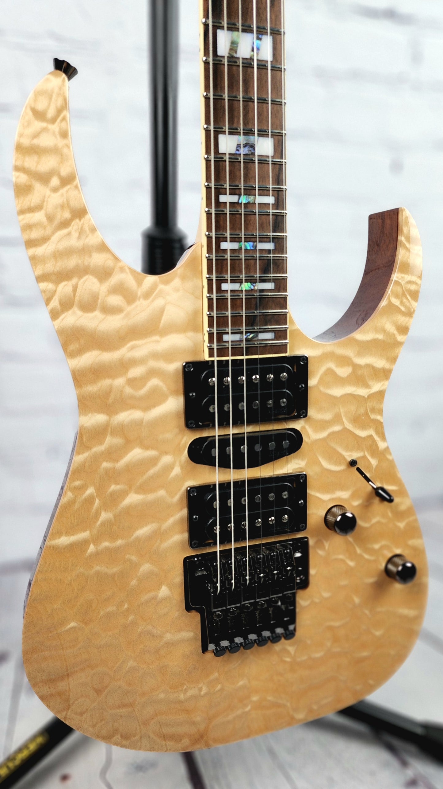 Ibanez J.Custom RG8570CST NT 6 String Electric Guitar Natural