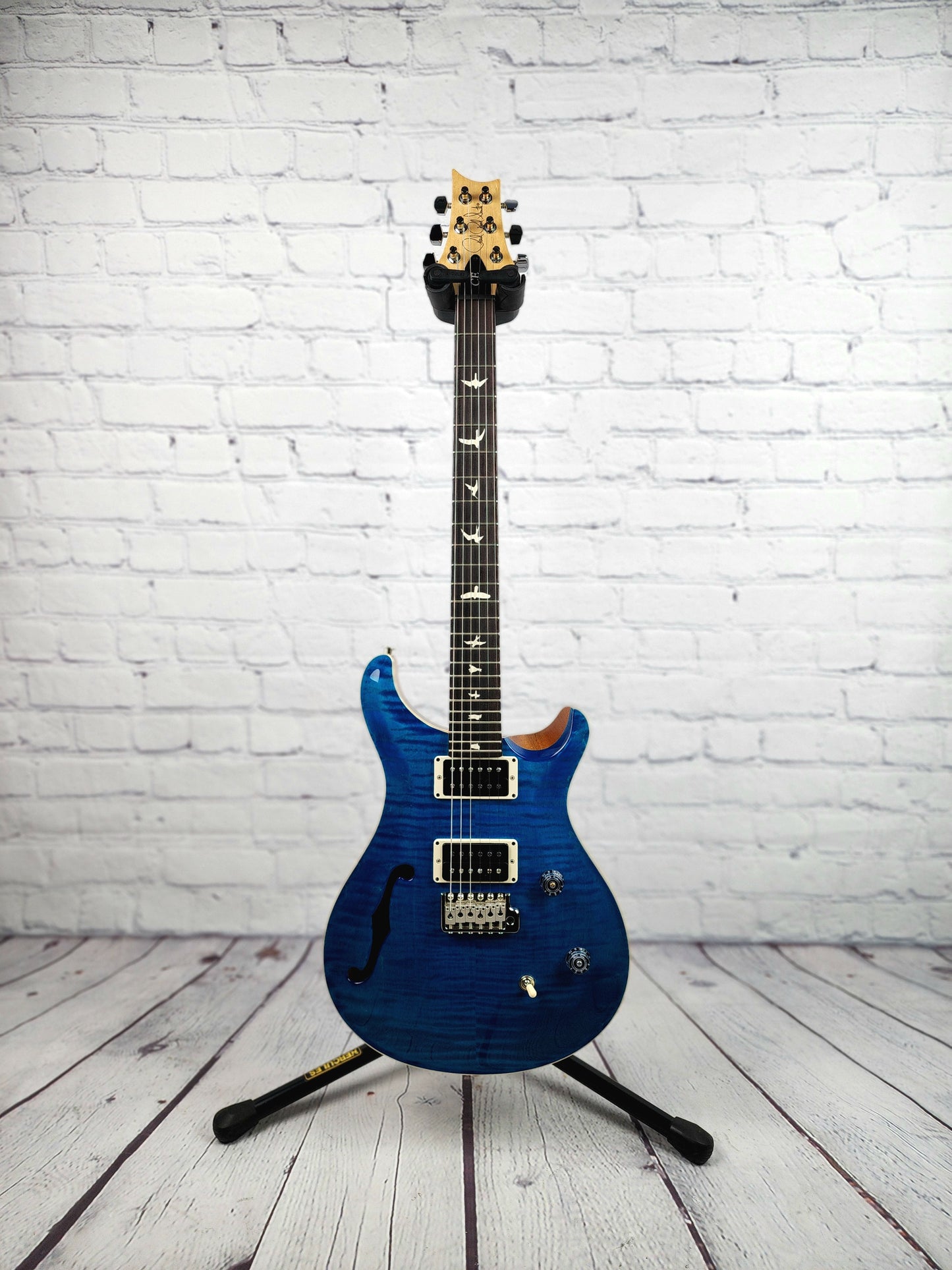 Paul Reed Smith PRS CE24 Semi-Hollow Electric Guitar Blue Matteo