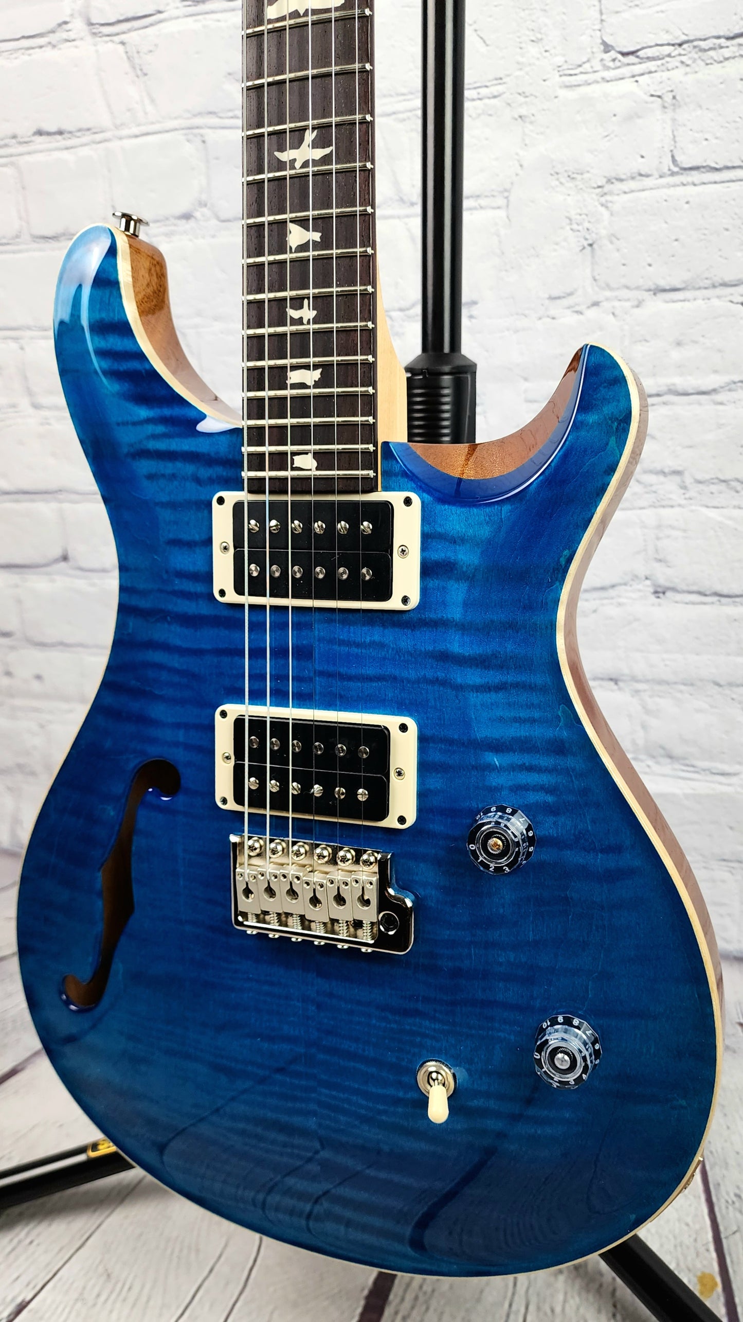 Paul Reed Smith PRS CE24 Semi-Hollow Electric Guitar Blue Matteo