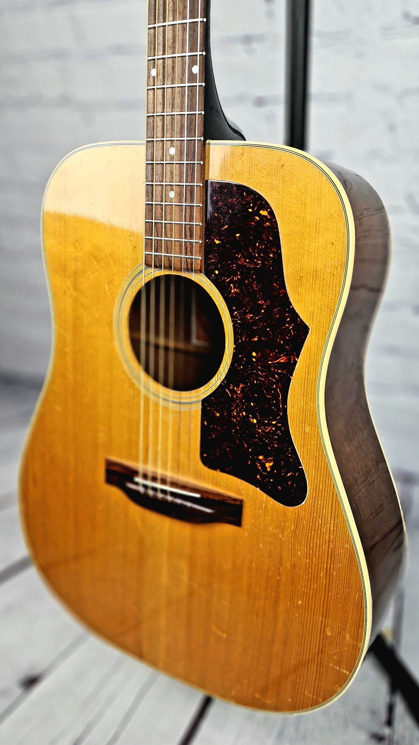 USED Gibson J-40 Acoustic Guitar 1977 Dreadnaught w/Original Case