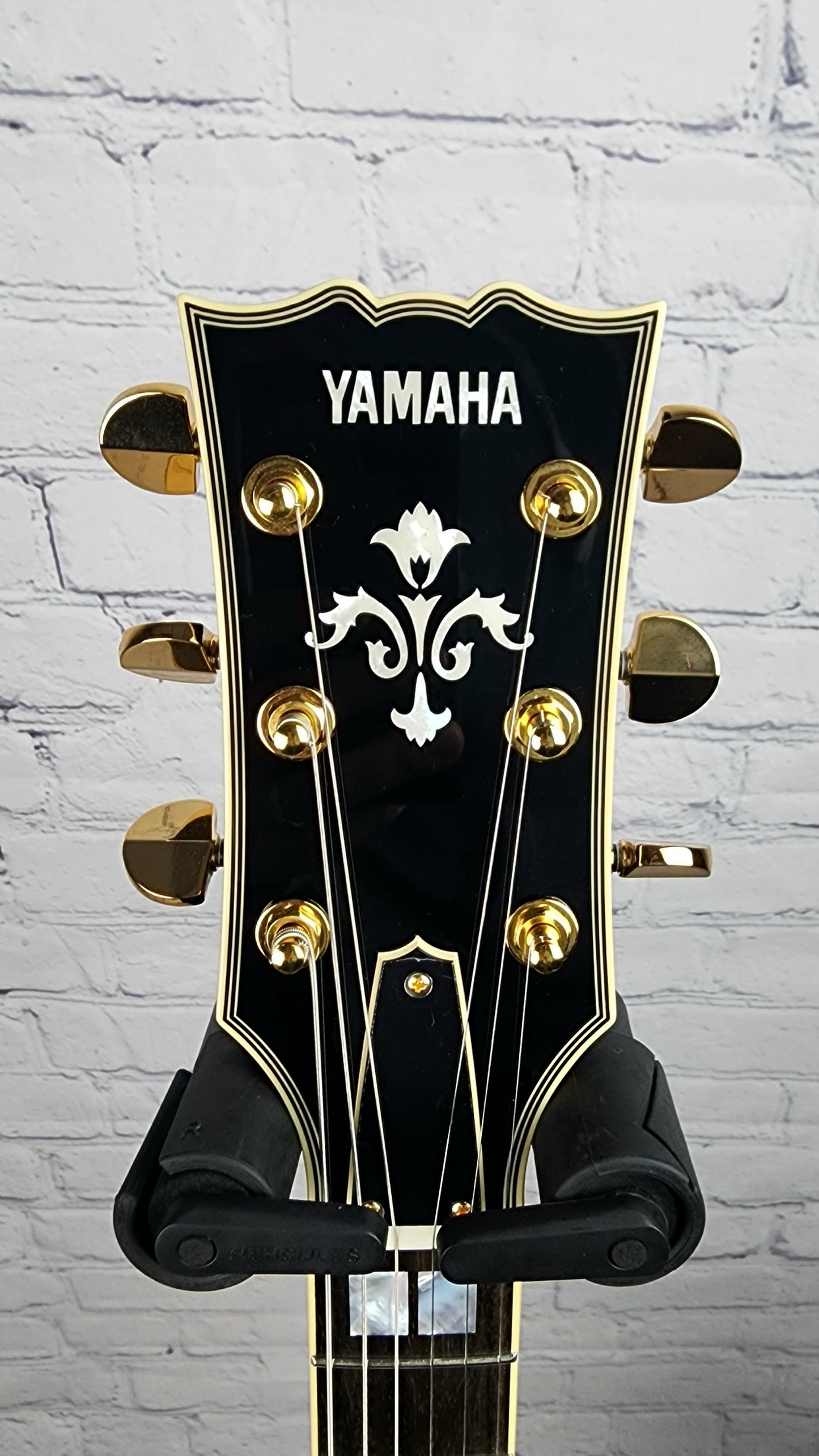 Yamaha SA2200 VS Japan Crafted Semi-Hollow Electric Guitar Violin Sunburst