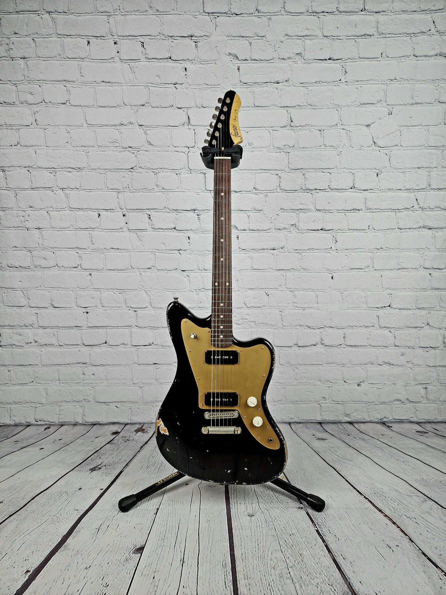 Fano Guitars JM6 Oltre 6 String Electric Guitar Bull Black Medium Heavy Distress