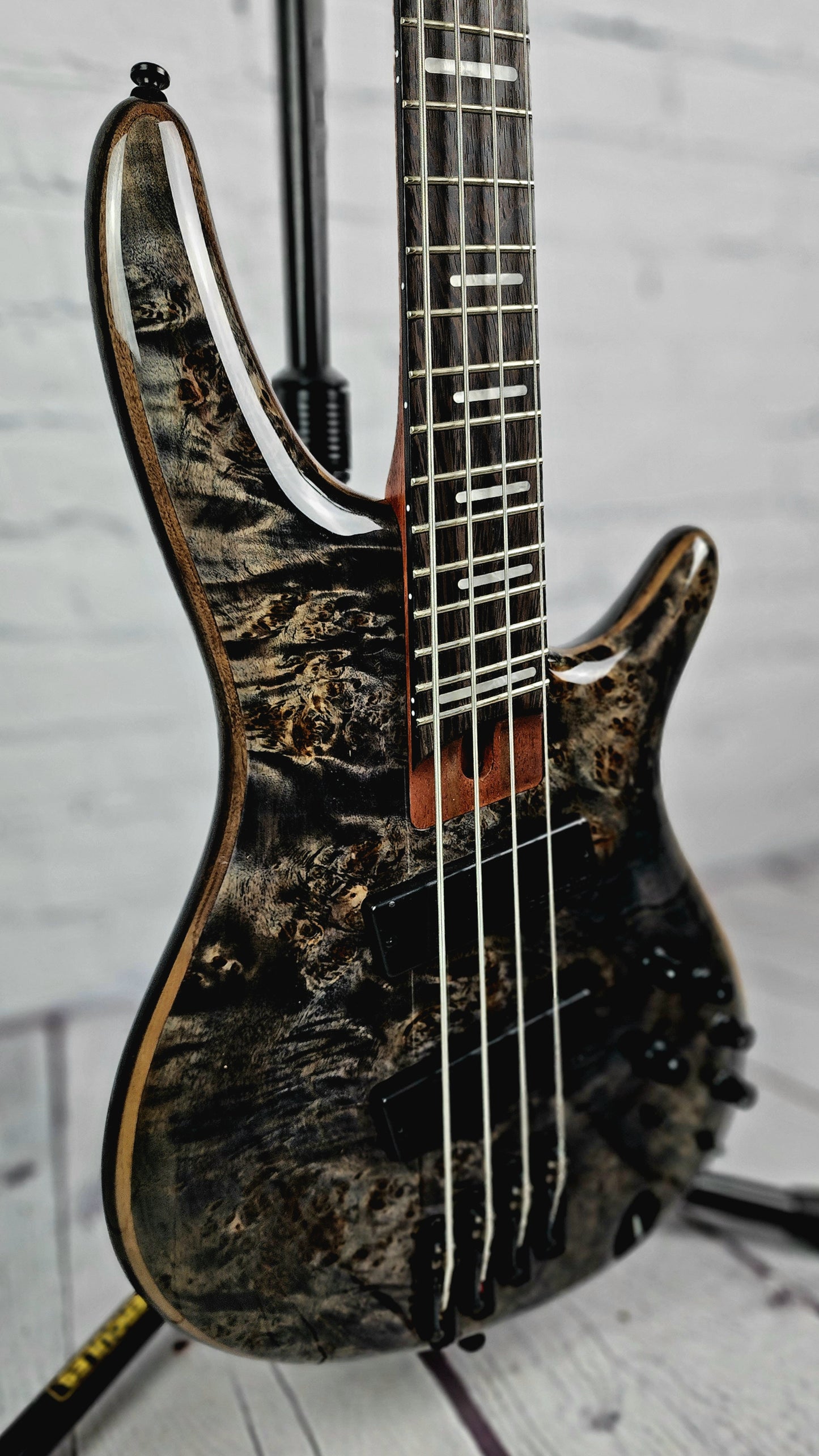 Ibanez SRMS800 DTW Multiscale 4 String Bass Deep Twilight