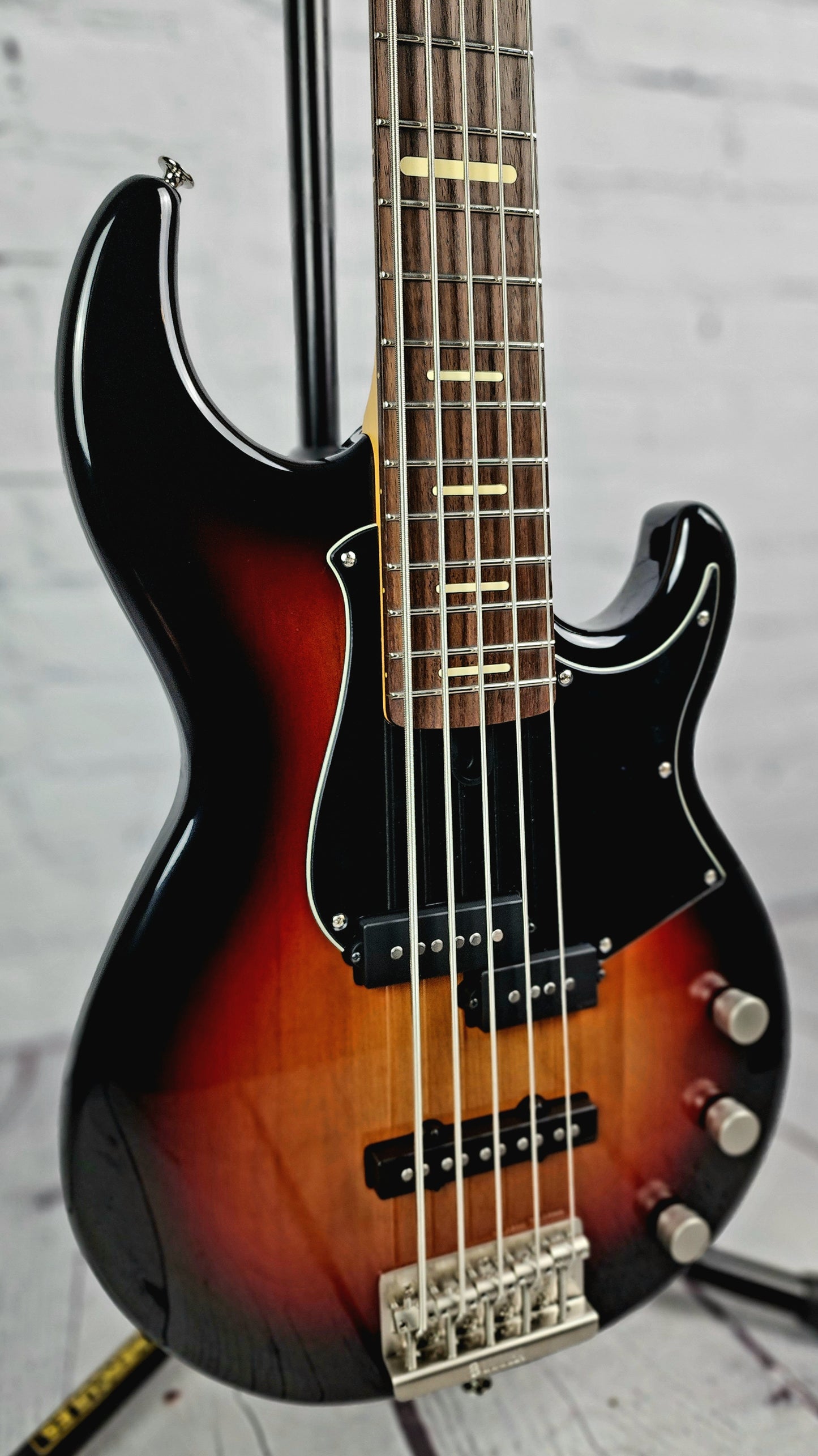 Yamaha BBP35 VS Professional 5 String Bass Guitar Vintage Sunburst Japan