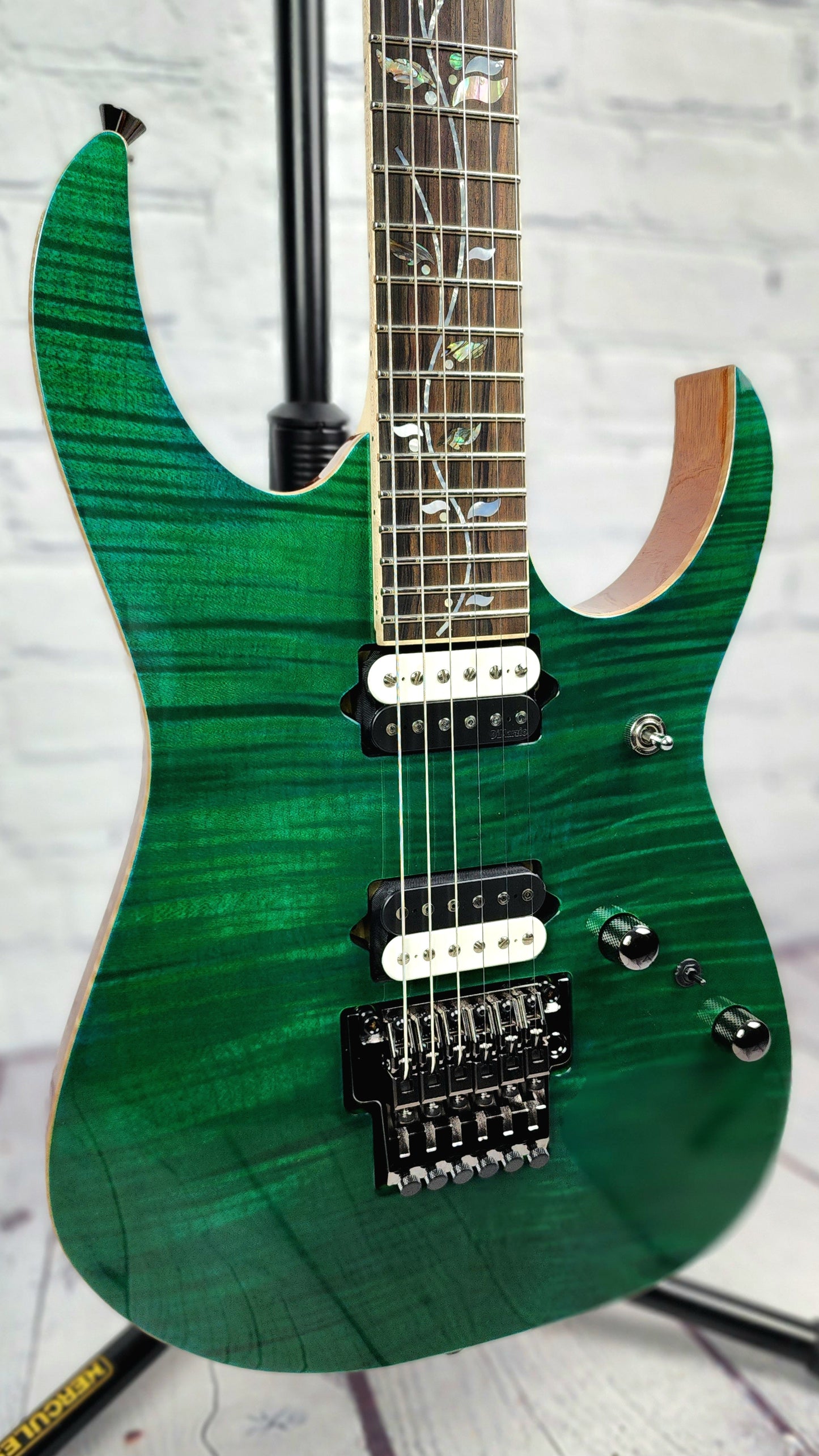 Ibanez J.Custom RG8520GE 6 String Electric Guitar Green Emerald
