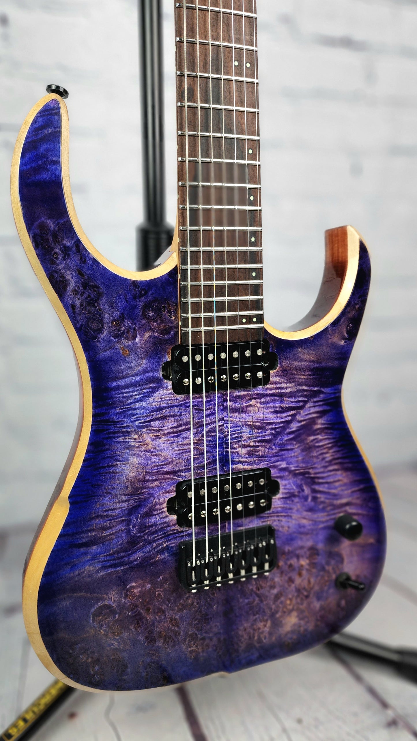 Charbonneau Guitars Scimtar 7S 7 String Electric Guitar Purple Burl