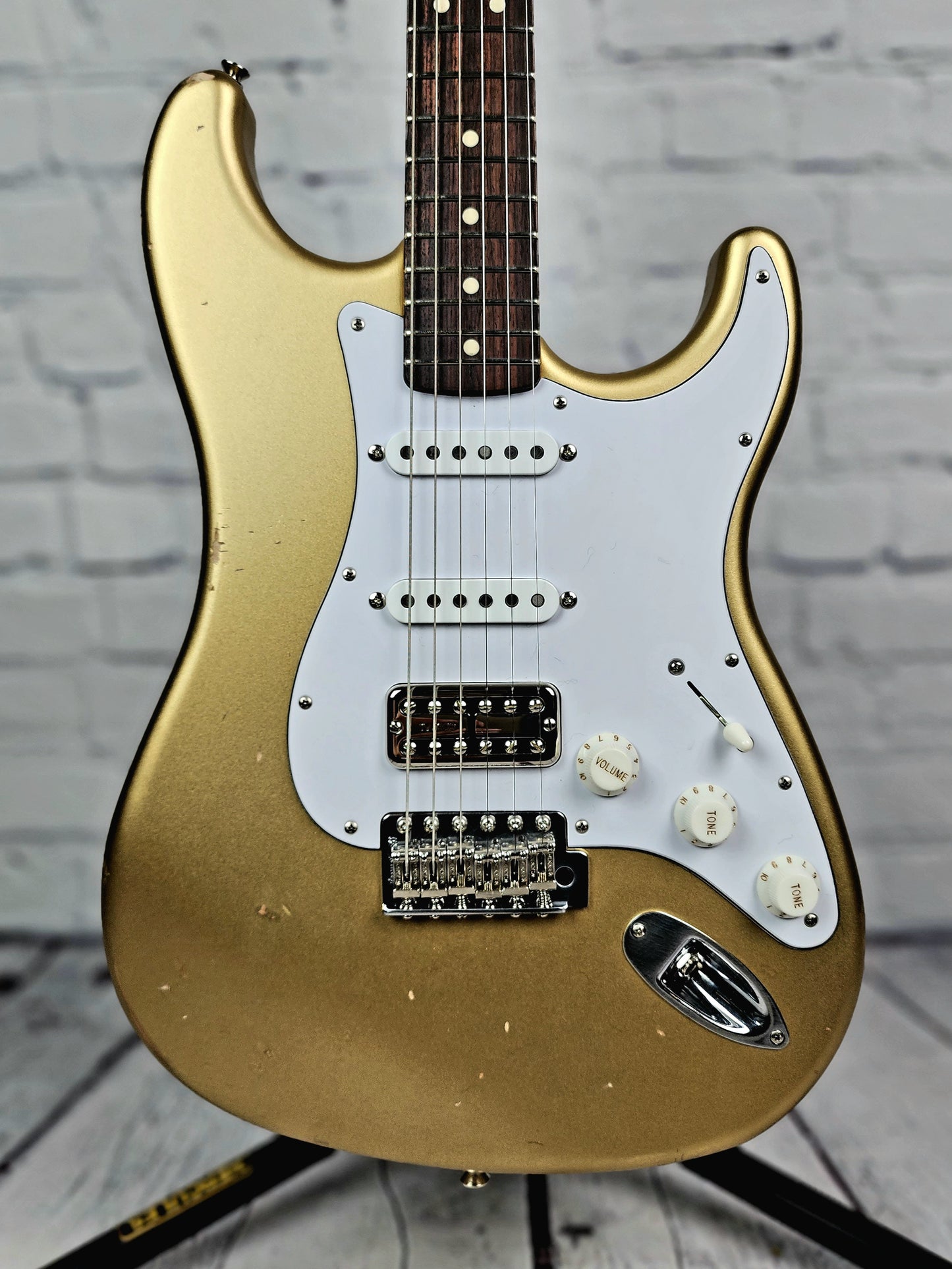 LSL Instruments Saticoy One B Shawn Tubbs Special Satin Nitro Gold