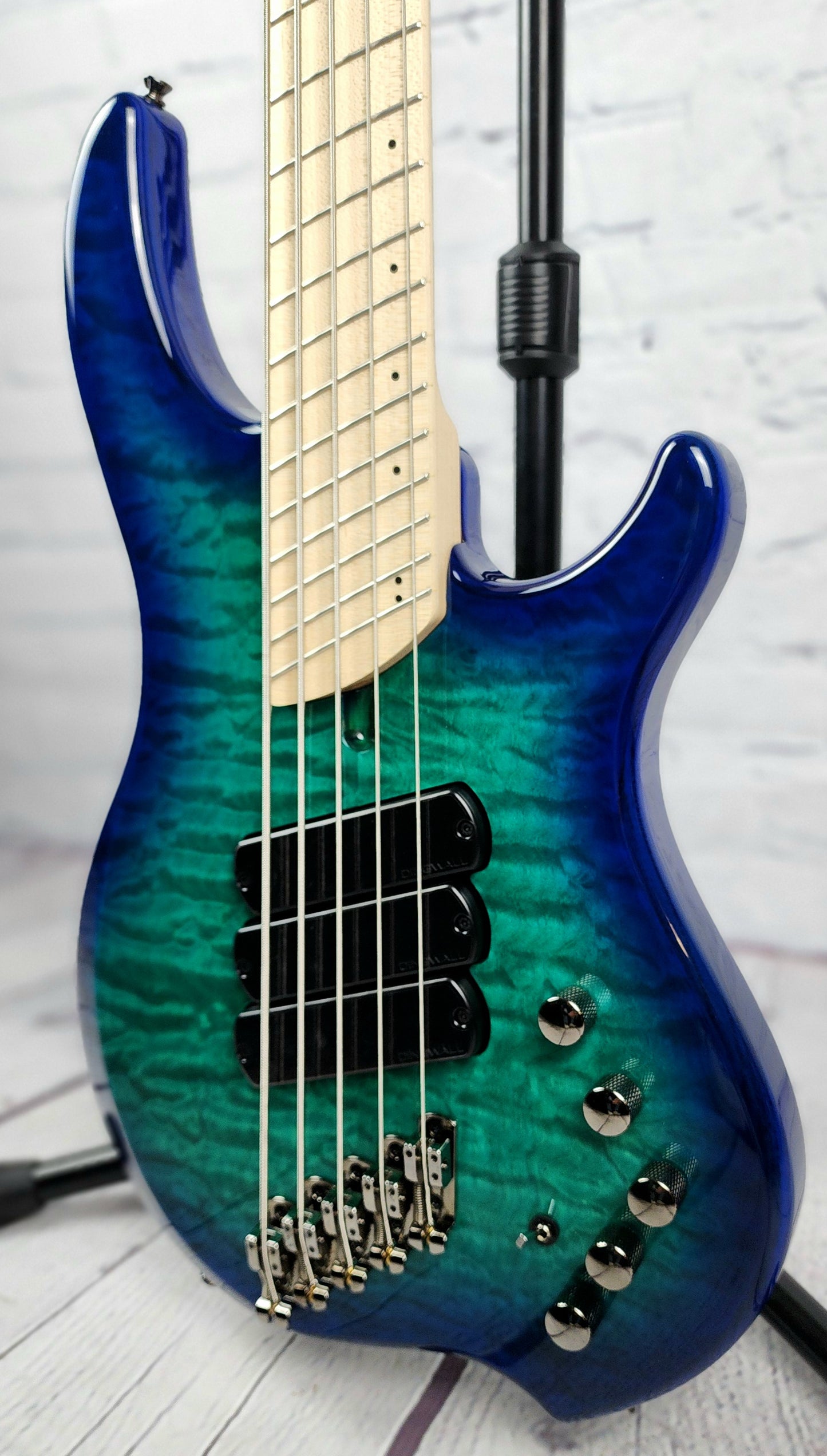 Dingwall Combustion 5 String Multiscale Bass Whalepoolburst Quilt Maple