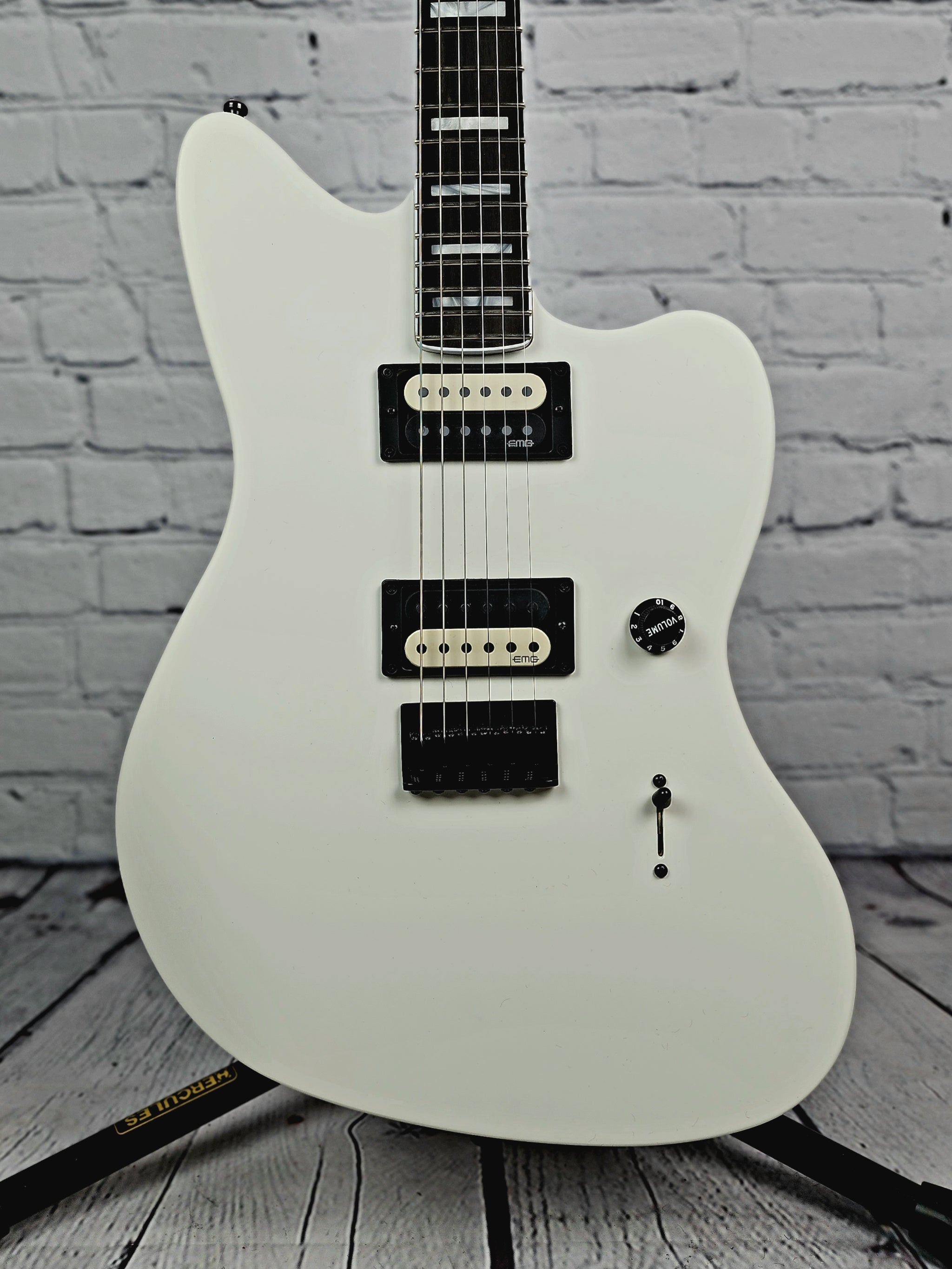 USED Fender Jim Root Jazzmaster V4 – Guitar Brando