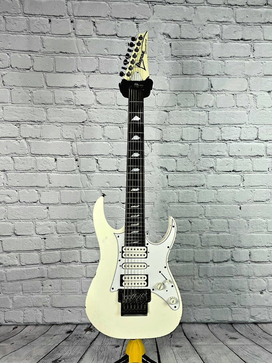 USED Ibanez Universe UV7PWH 1991 White 7 String Electric Guitar